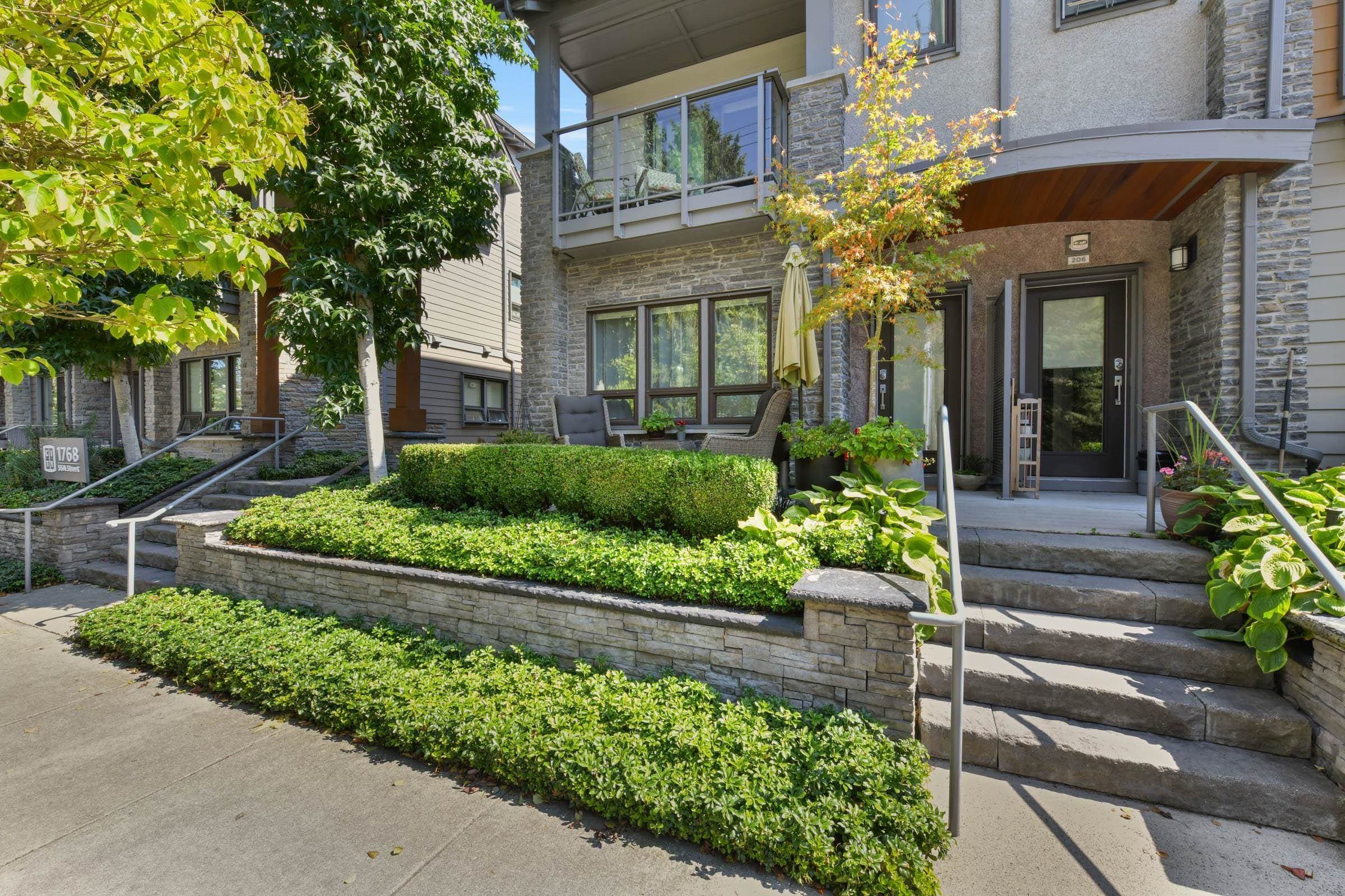 207 - 1738 55a Street, Delta, V4M 0A9 — photo 2