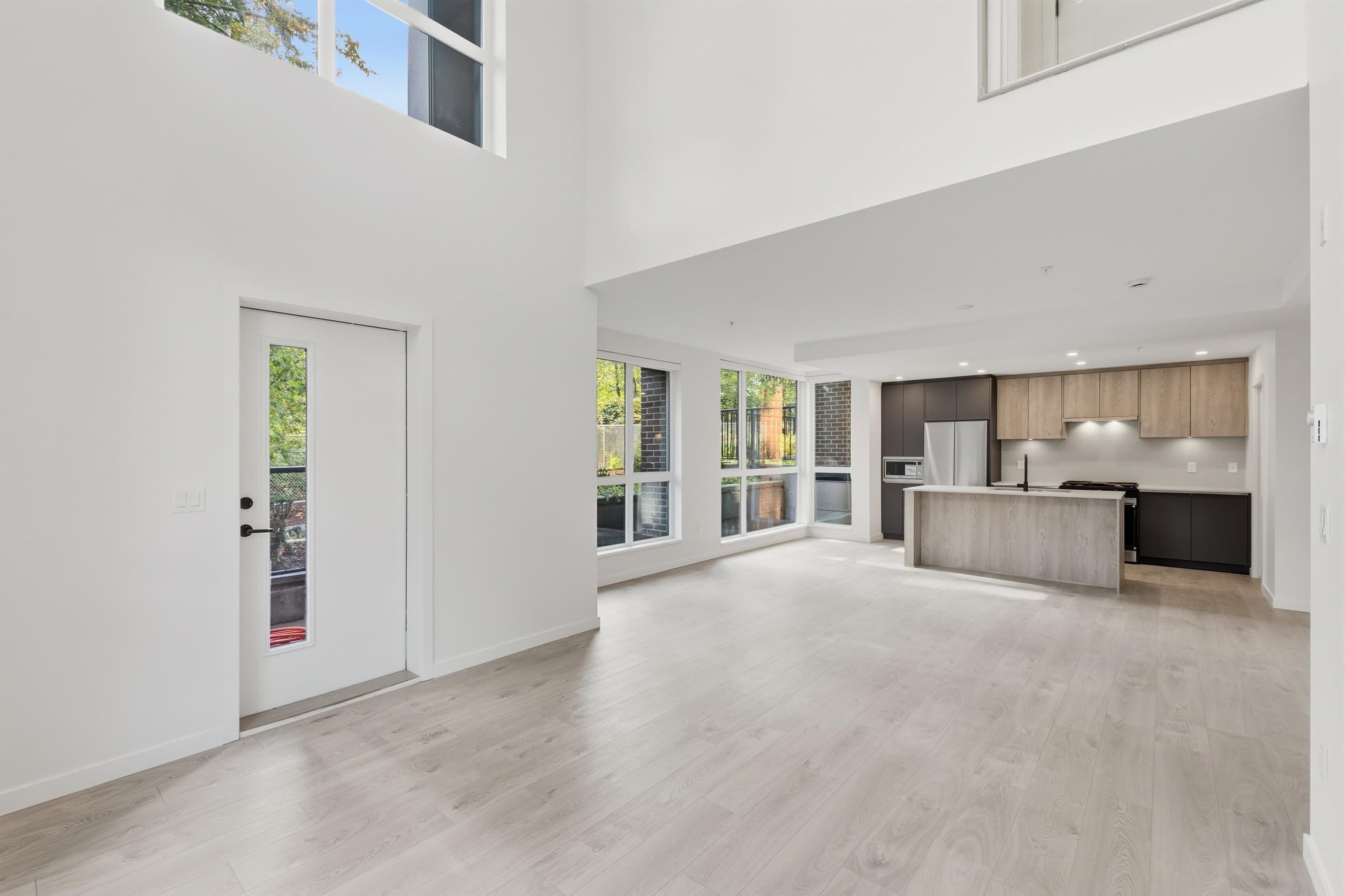 102 - 6585 195a Street, Surrey, V4N 6B5 — photo 3