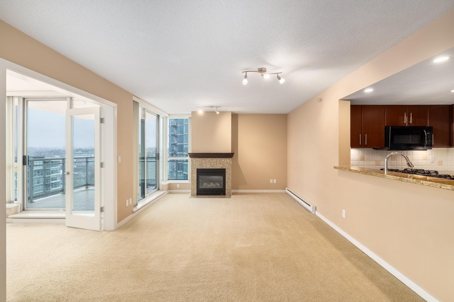803 - 120 Milross Avenue, Vancouver, V6A 4K7 — photo 5