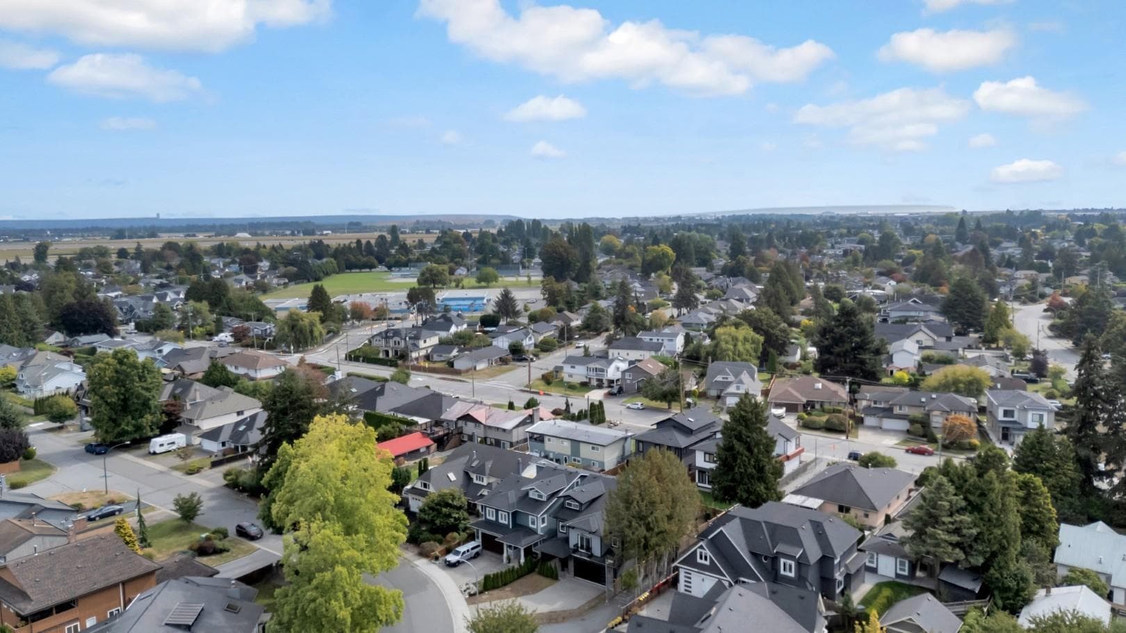 Bentley Drive, Ladner, V4K 4J9 — photo 3
