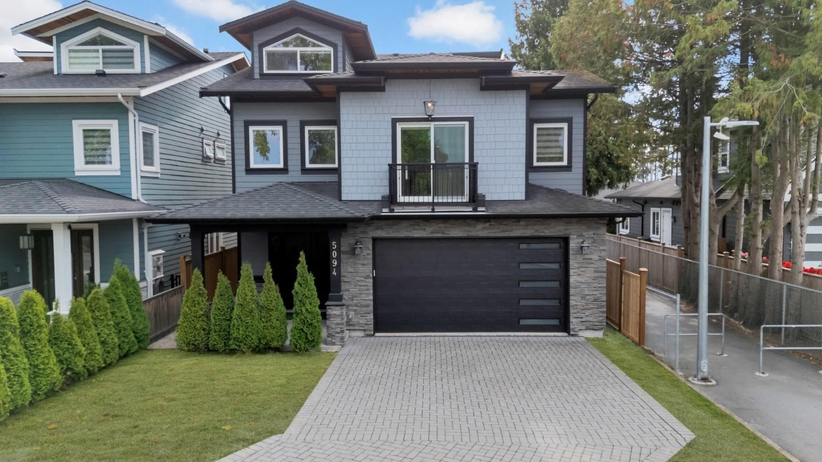 Bentley Drive, Ladner, V4K 4J9 — photo 1
