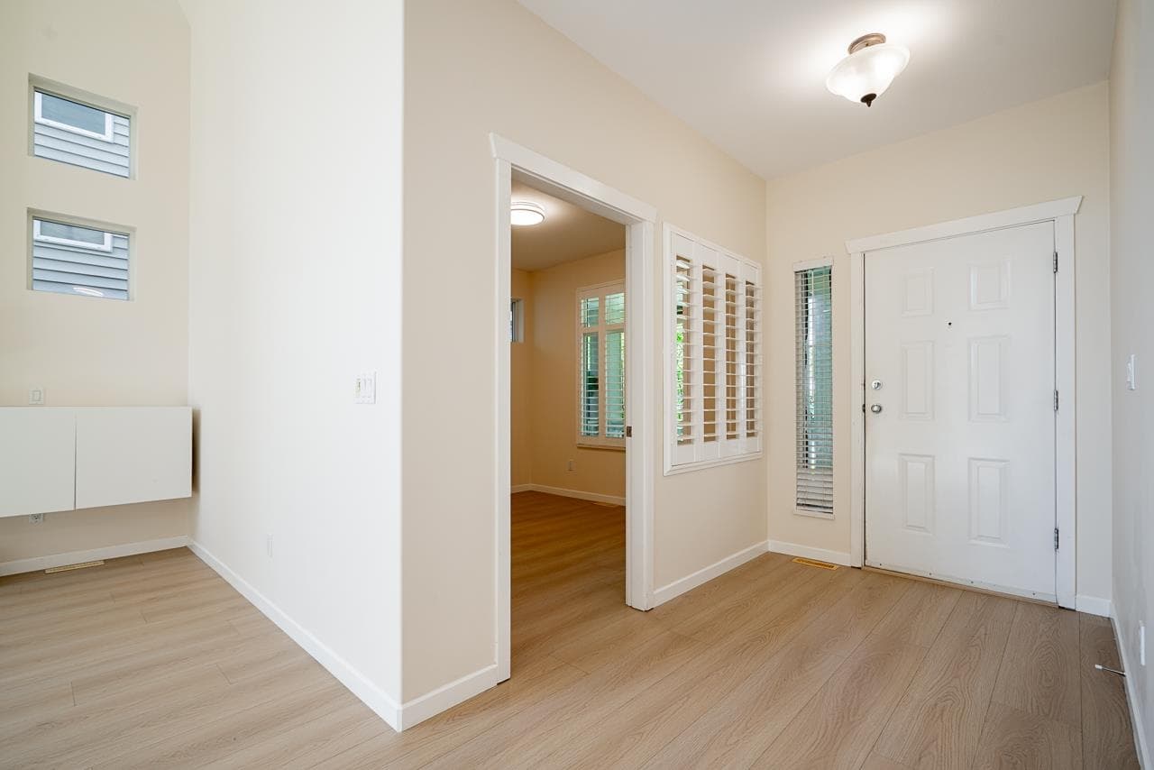 20182 70 Avenue, Langley, V2Y 2Y1 — photo 2