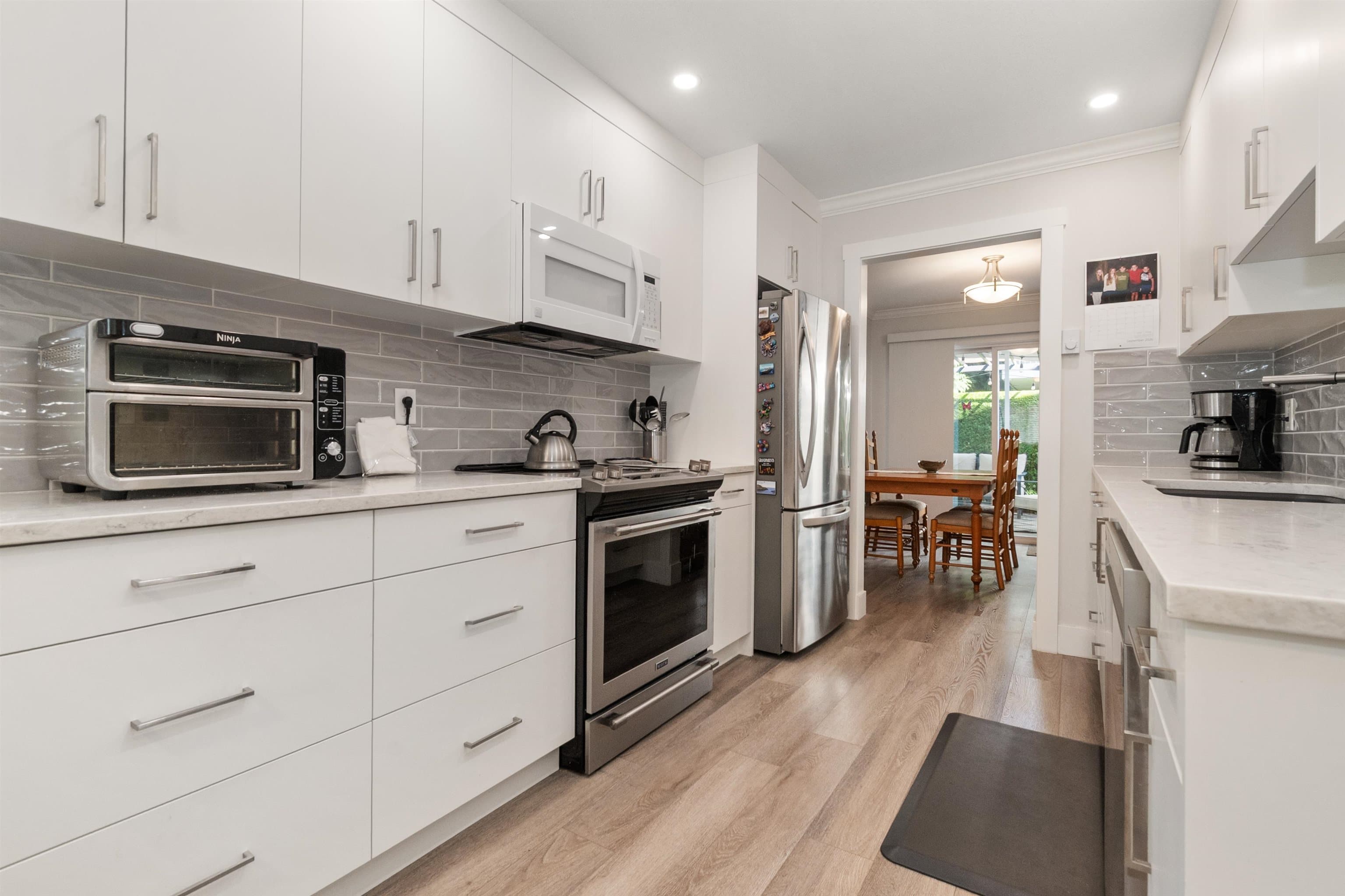 14 - 46349 Cessna Drive, Chilliwack, V2P 1A7 — photo 2