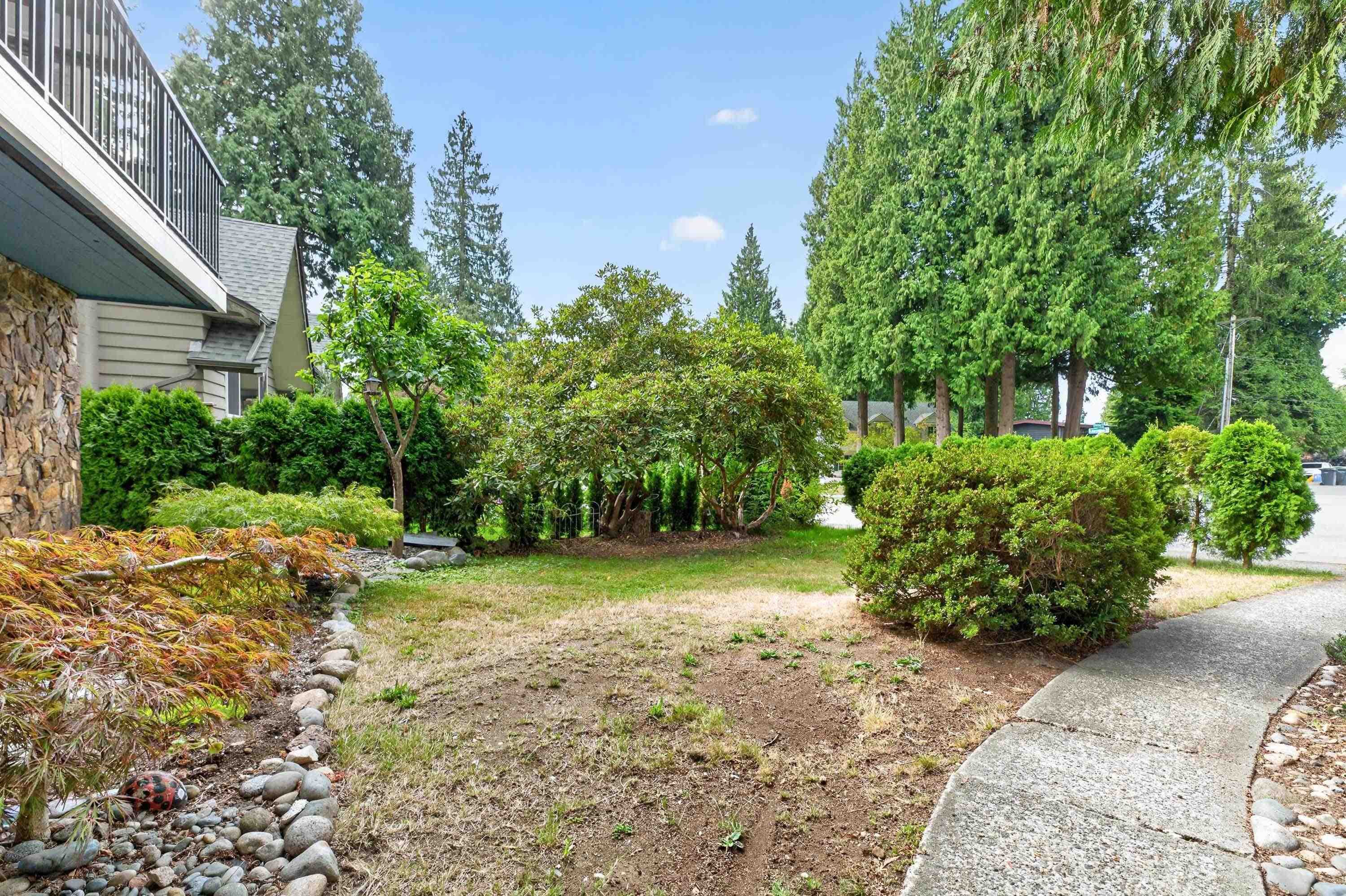 469 Laurentian Crescent, Coquitlam, V3K 1Y9 — photo 3