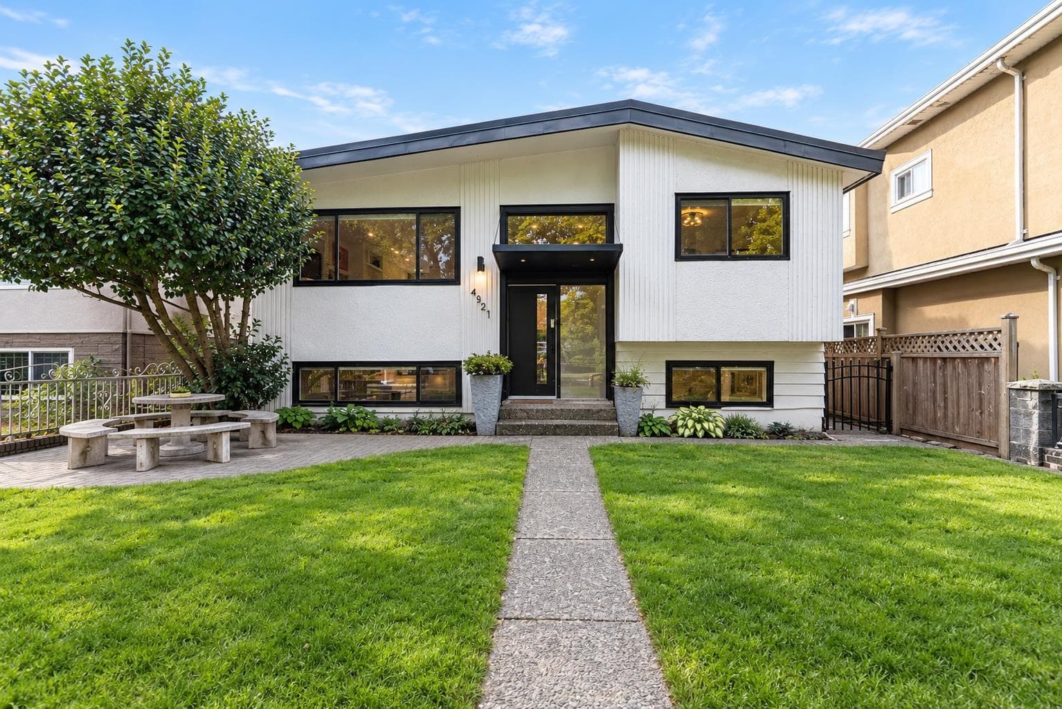 4921 Chester Street, Vancouver, V5W 3A7 — photo 1