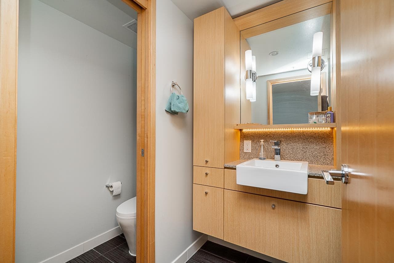 3406 - 13495 Central Avenue, Surrey, V3T 0K2 — photo 4