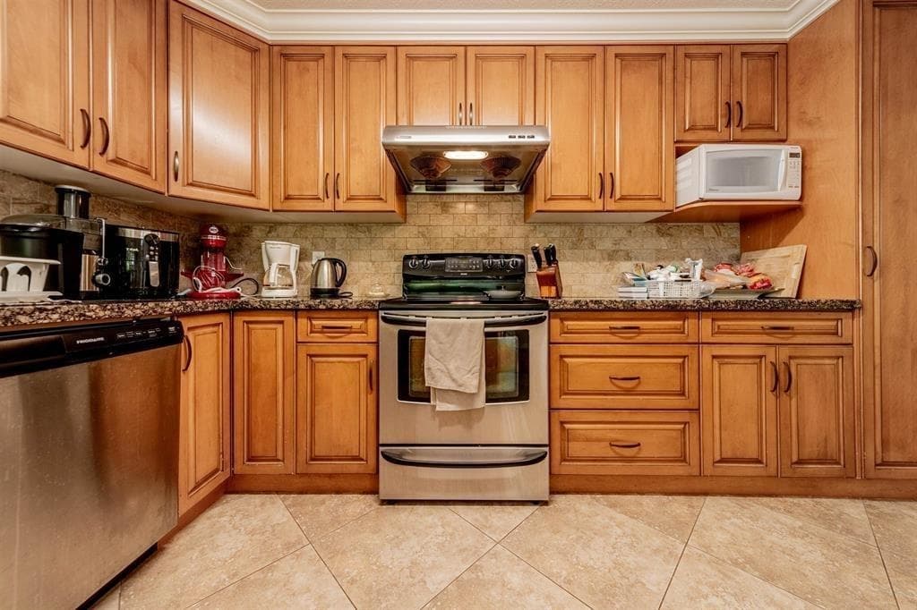 14636 18 Avenue, Surrey, V4A 7R3 — photo 5