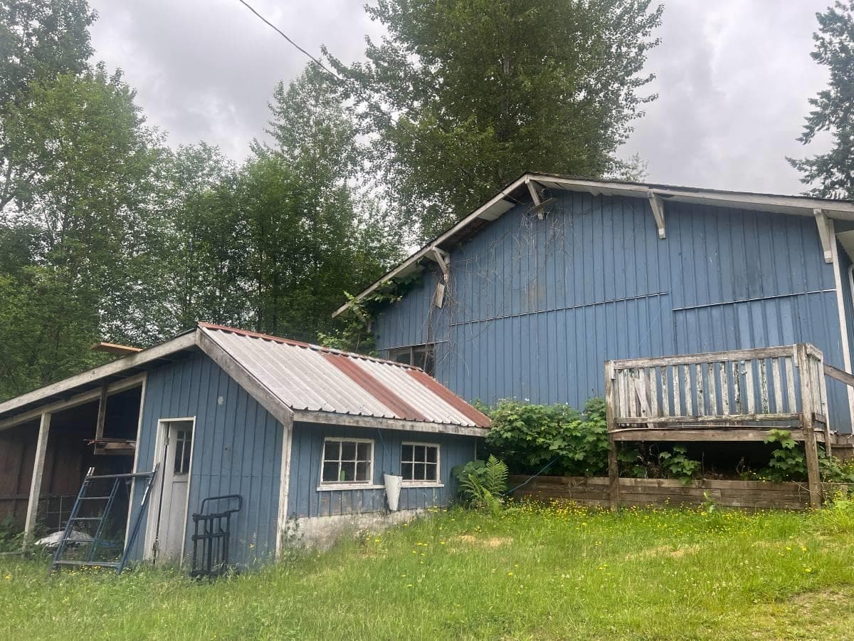 Shop - 25457 112 Ave, Maple Ridge, V2W 1G9 — photo 2
