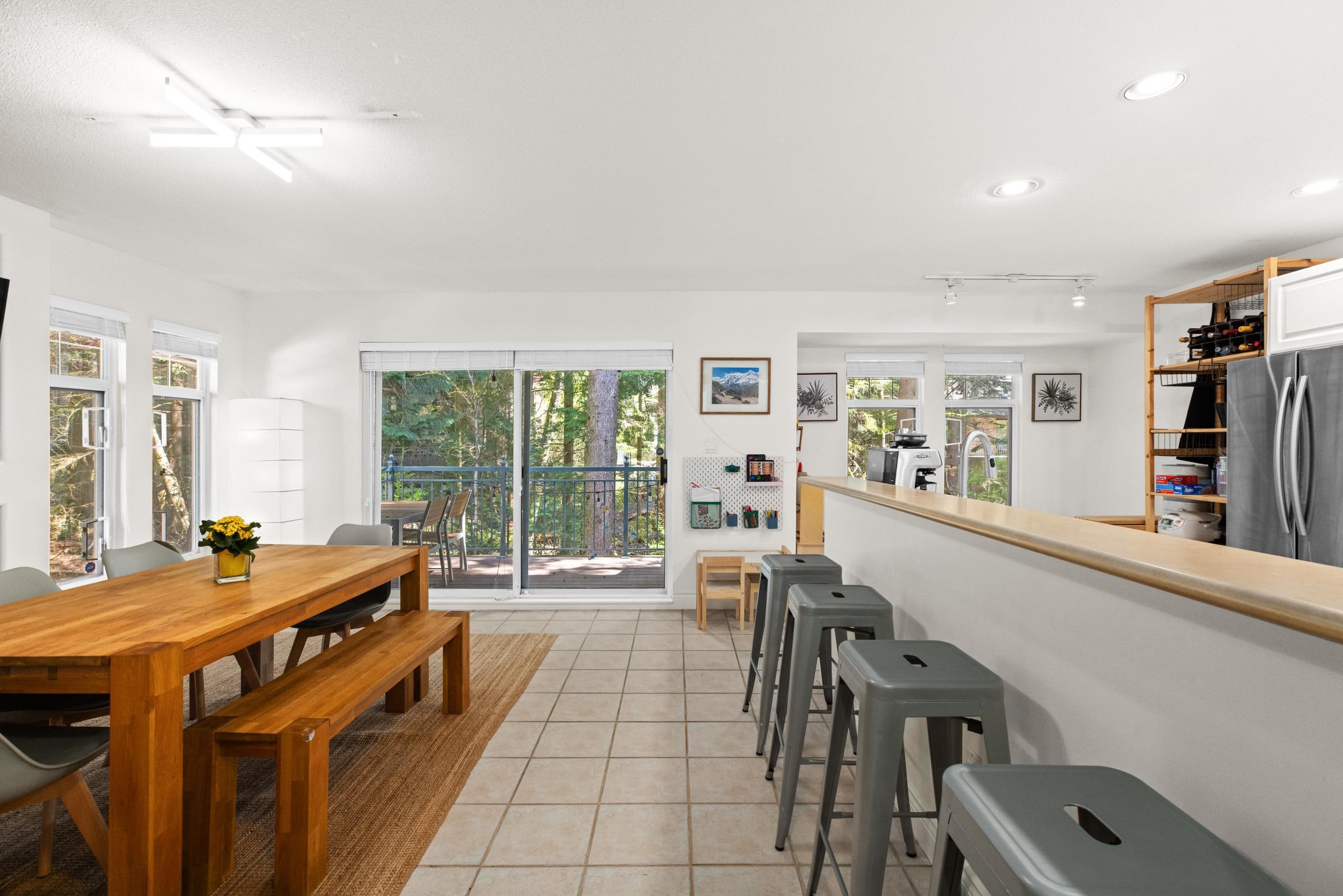 1188 Strathaven Drive, North Vancouver, V7H 2Z6 — photo 2