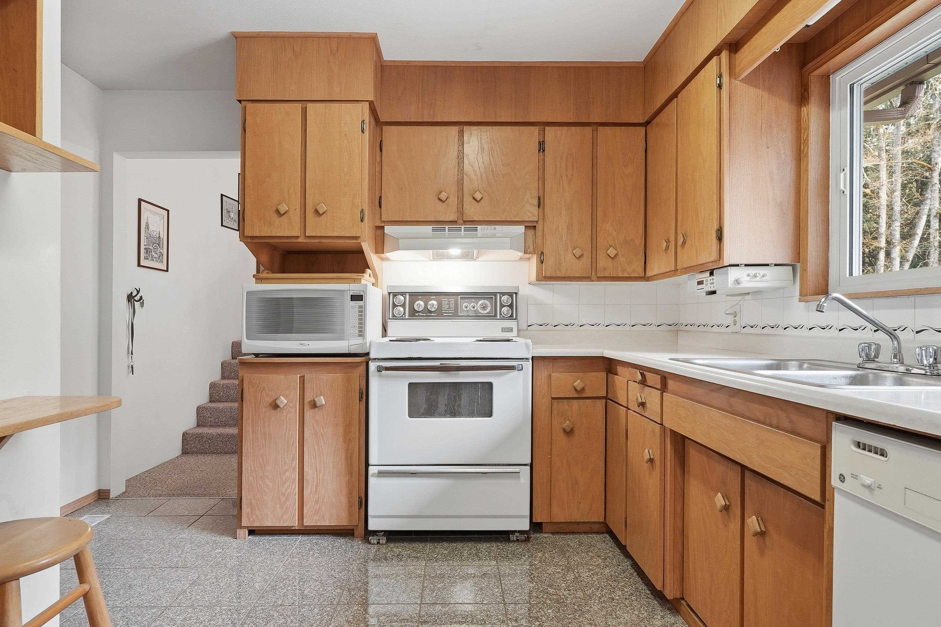 11626 248 Street, Maple Ridge, V4R 1H7 — photo 5