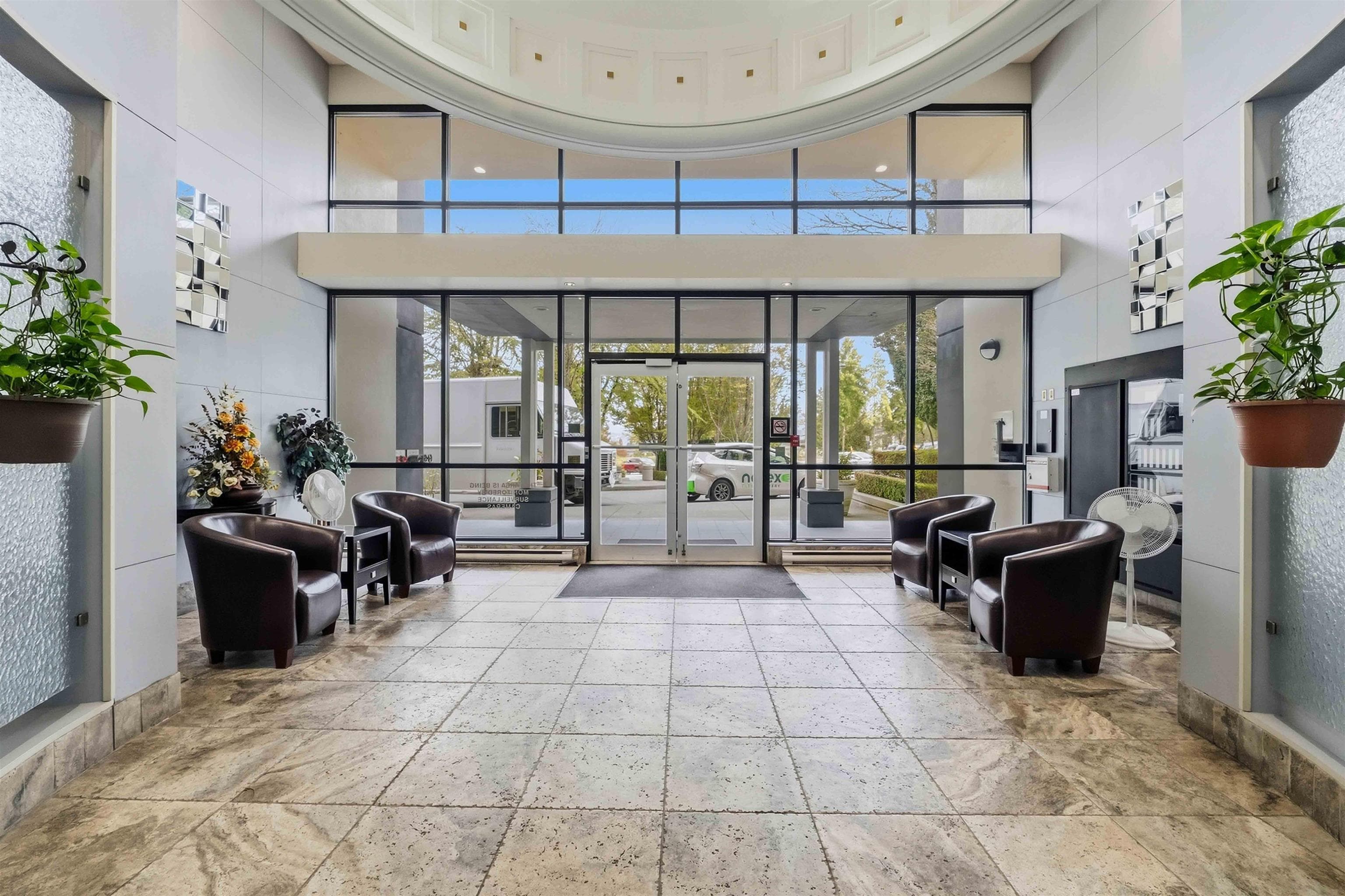 1104 - 10899 University Drive, Surrey, V3T 5V2 — photo 4