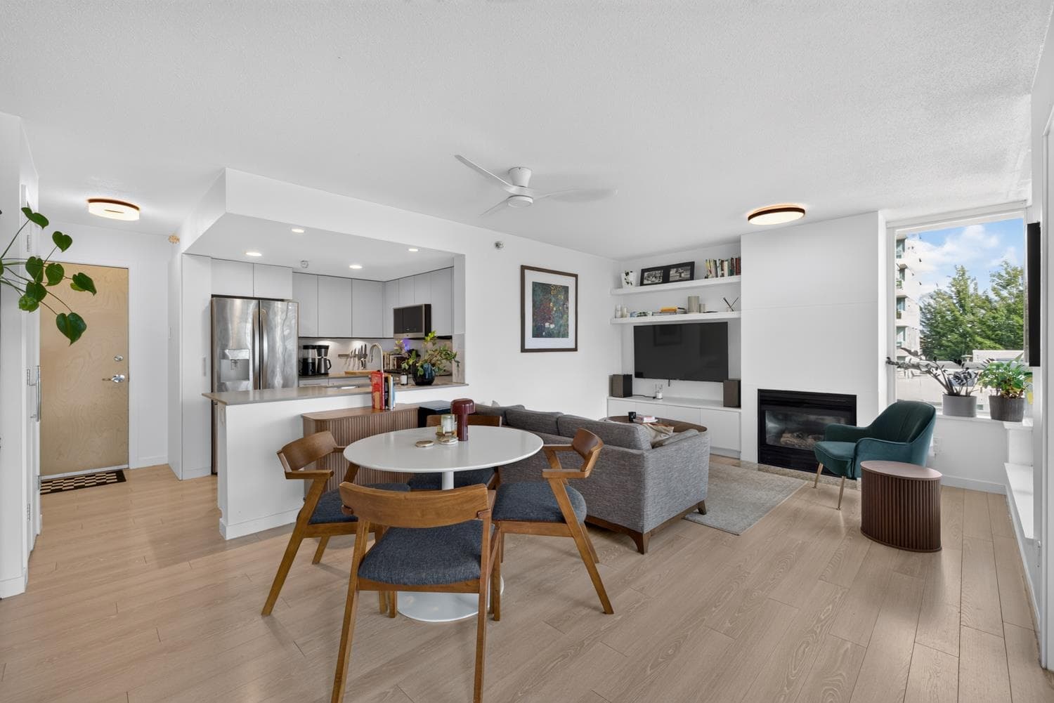 502 - 120 Milross Avenue, Vancouver, V6A 4K7 — photo 3