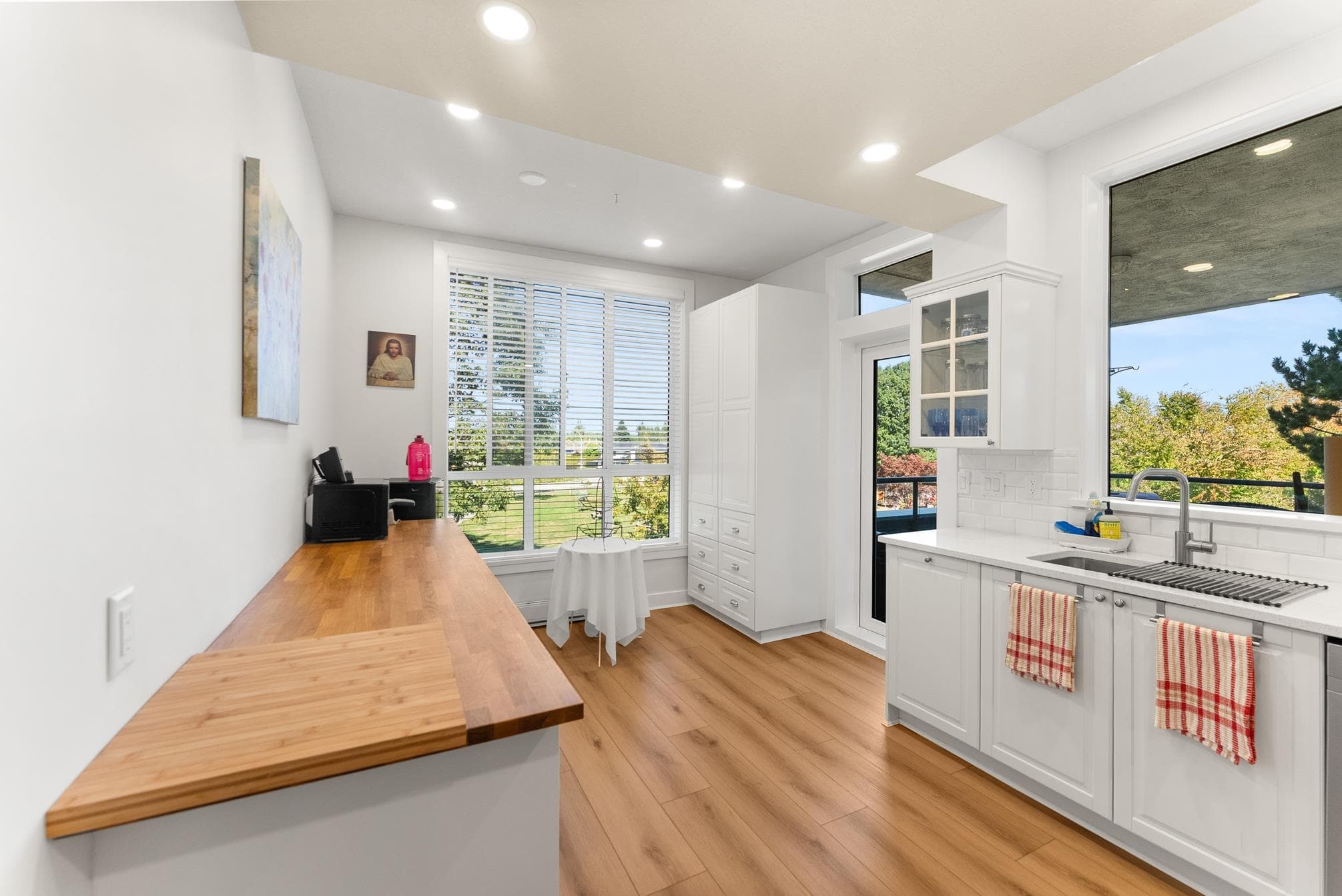221 - 12873 Railway Avenue, Richmond, V7E 6K3 — photo 3