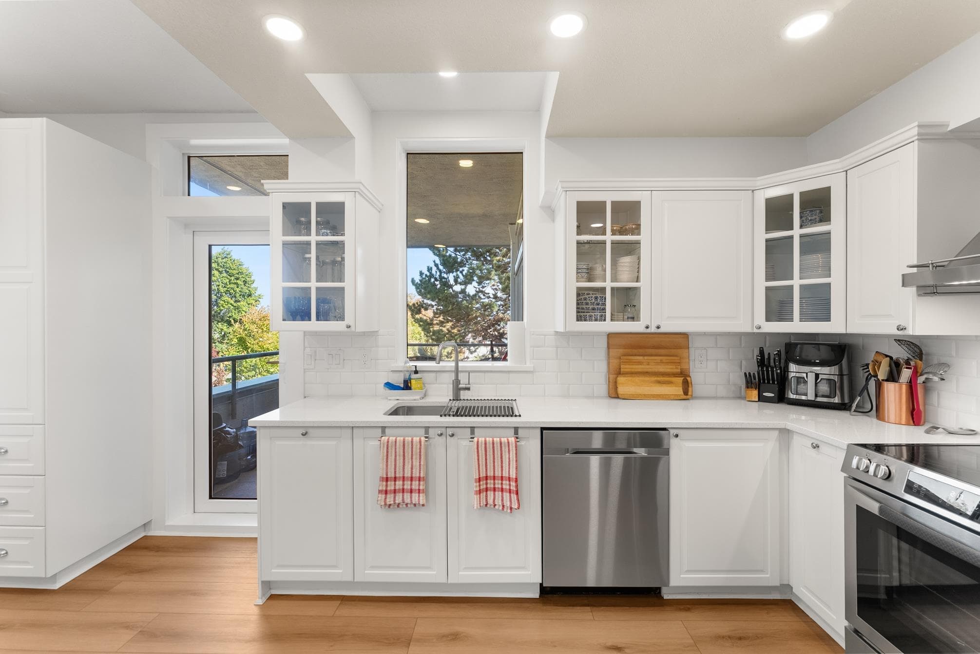 221 - 12873 Railway Avenue, Richmond, V7E 6K3 — photo 5