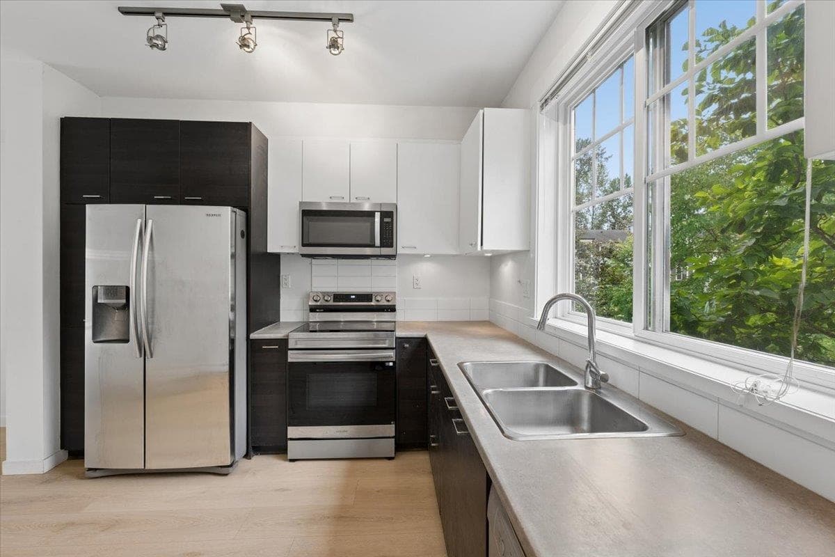 42 - 3010 Riverbend Drive, Coquitlam, V3C 0B8 — photo 5