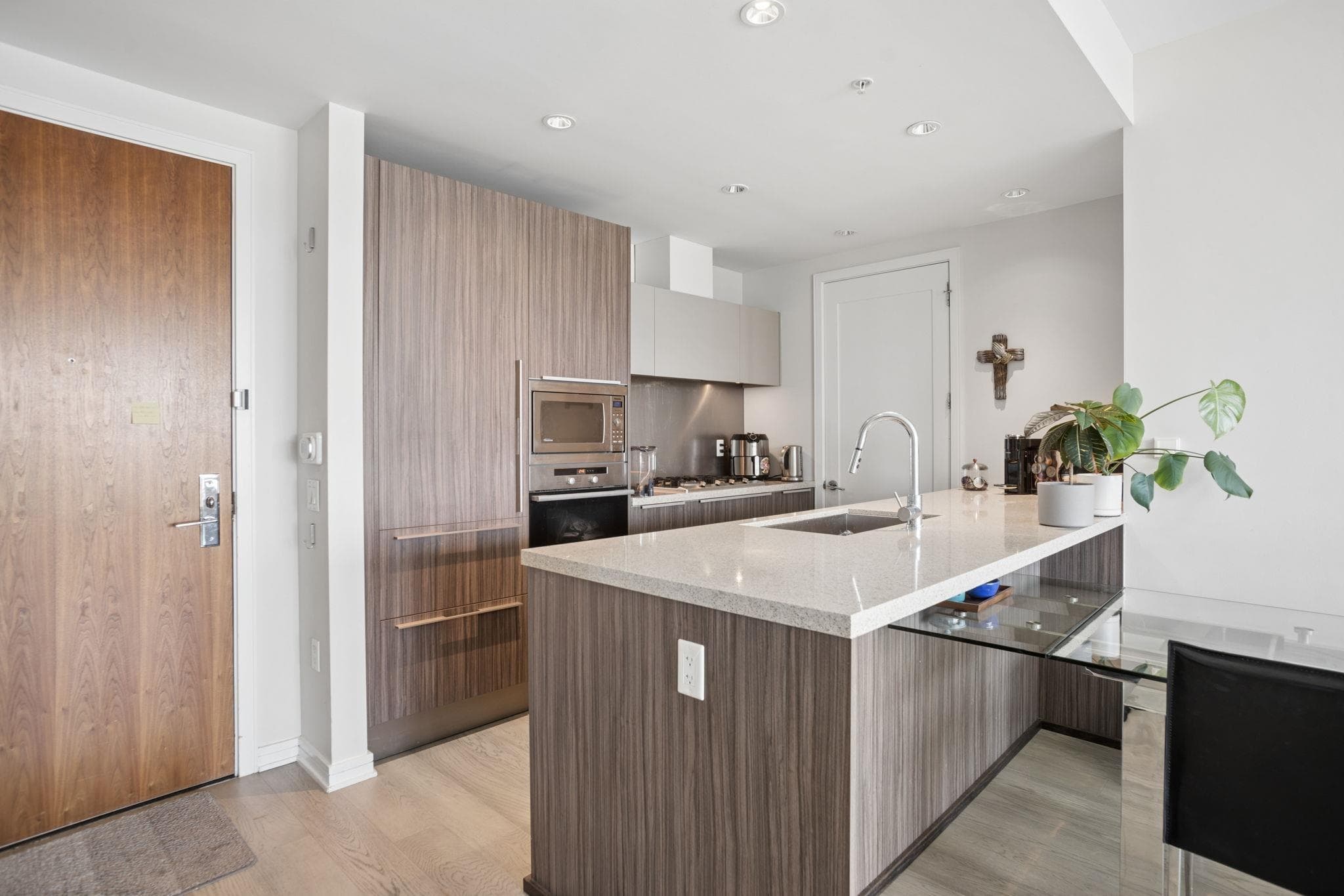906 - 181 W 1st Avenue, Vancouver, V5Y 0E3 — photo 2