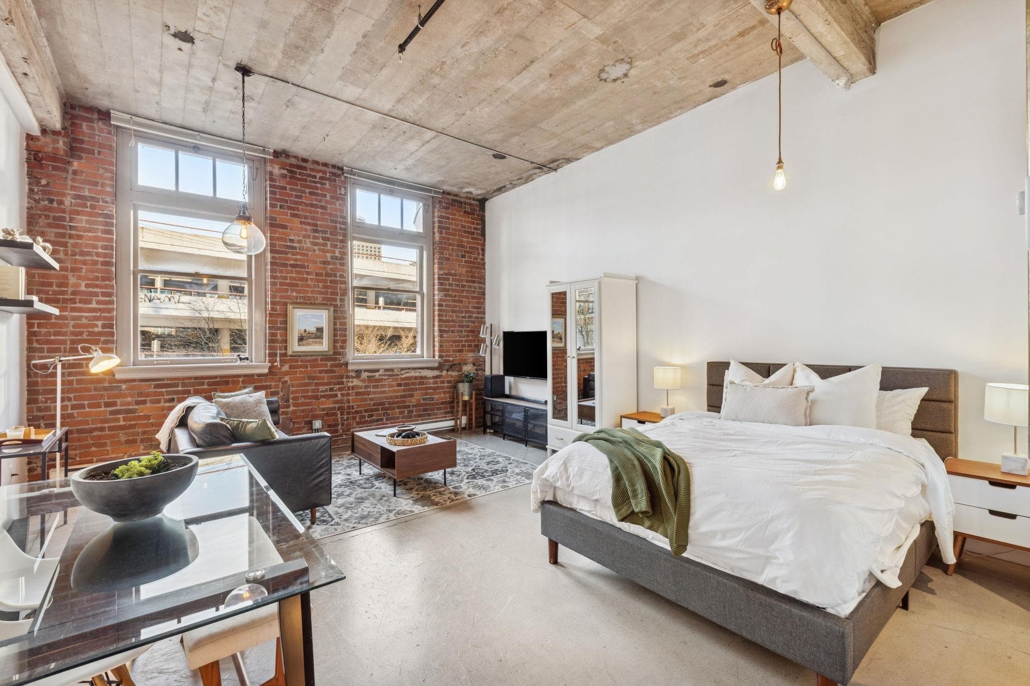 206 - 546 Beatty Street, Vancouver, V6B 2L3 — photo 1