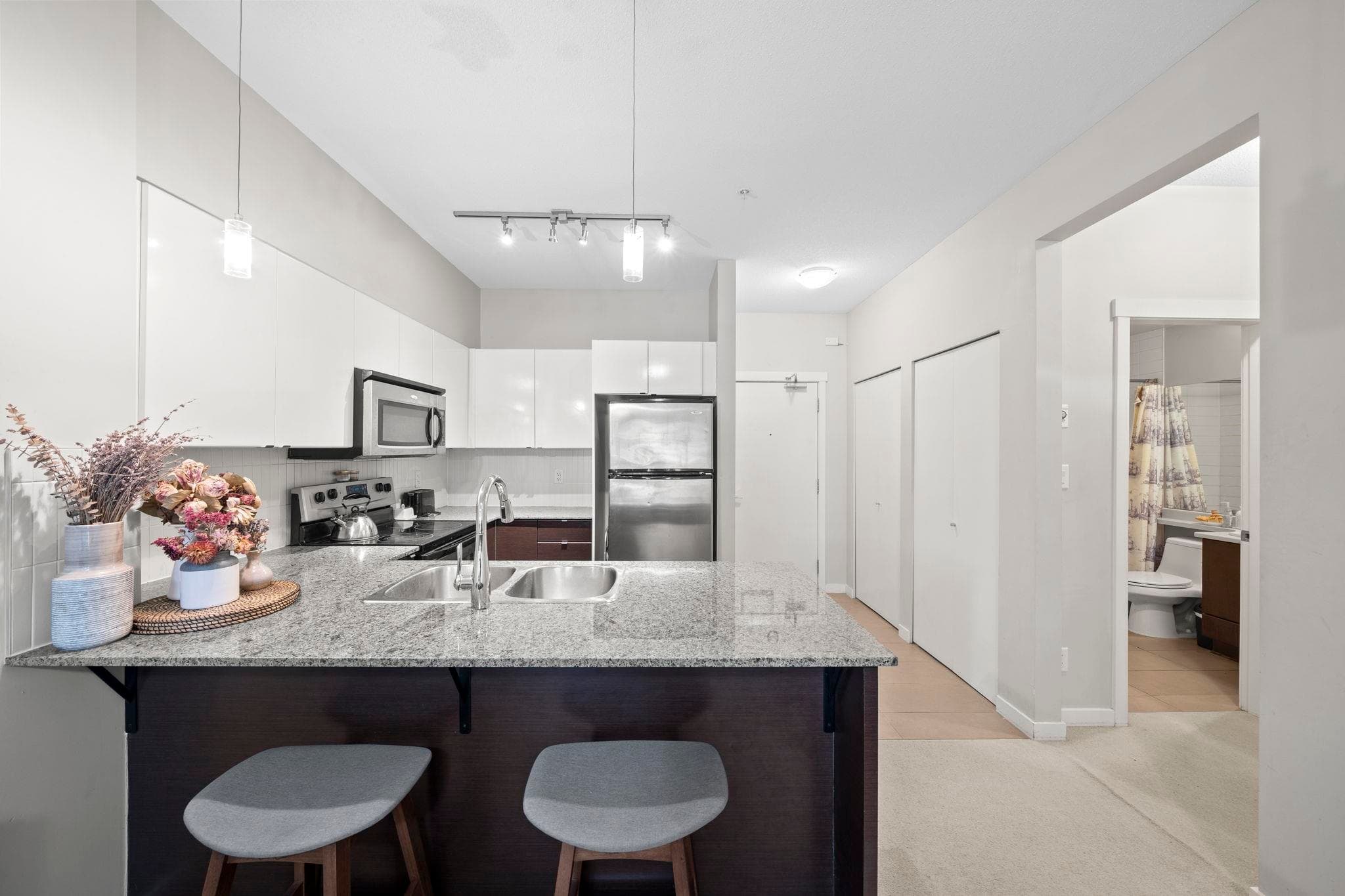 216 - 13733 107a Avenue, Surrey, V3T 0B7 — photo 5