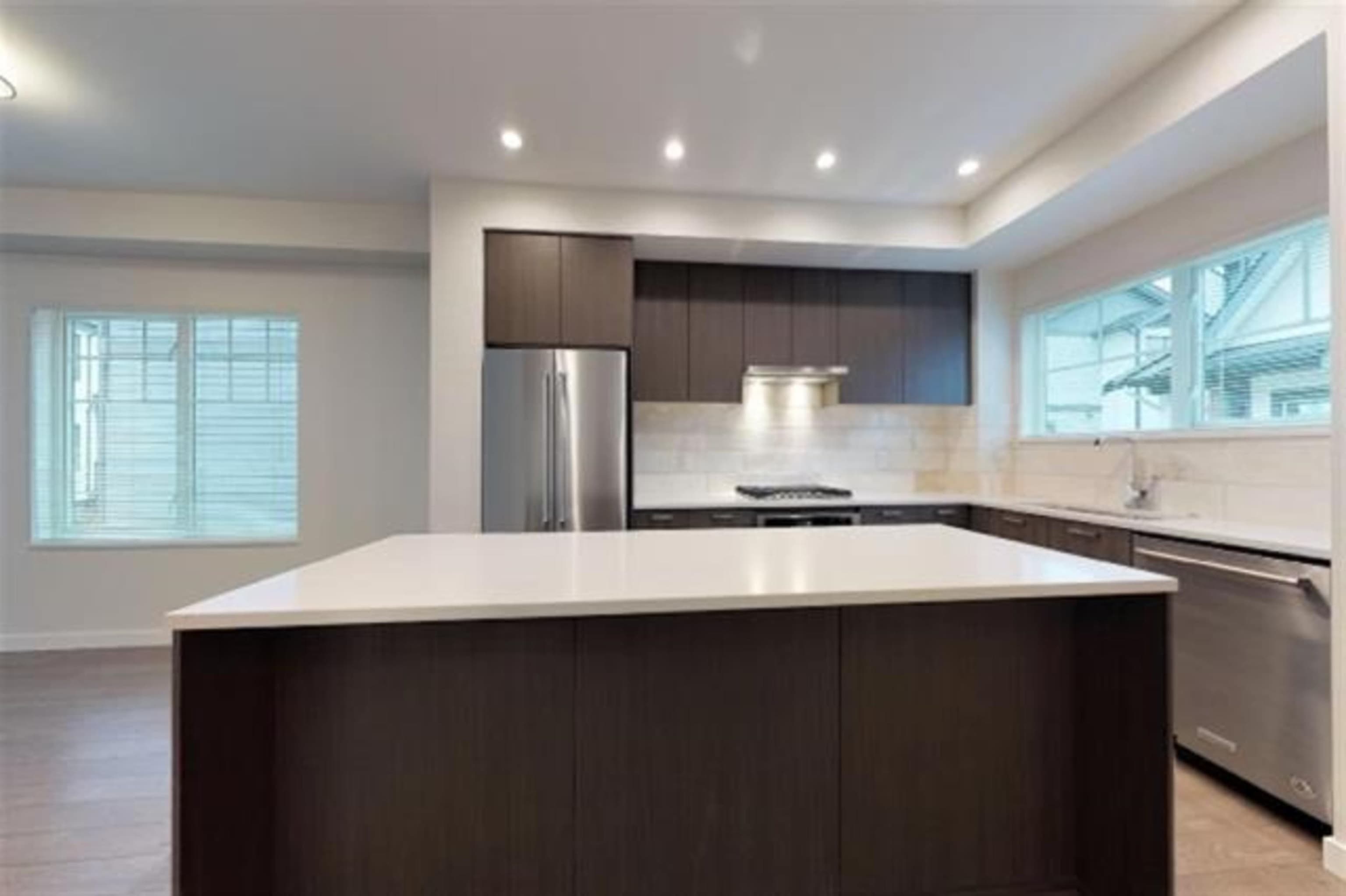 42 - 19451 Sutton Avenue, Pitt Meadows, V3Y 0G6 — photo 2