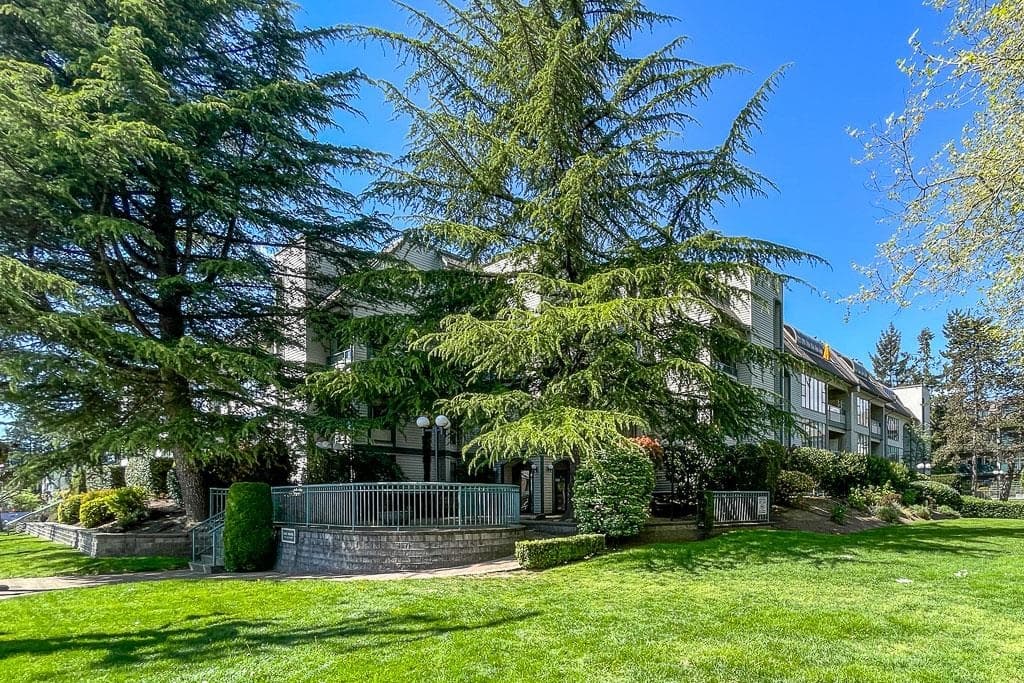 107 - 2925 Glen Drive, Coquitlam, V3B 7H9 — photo 2