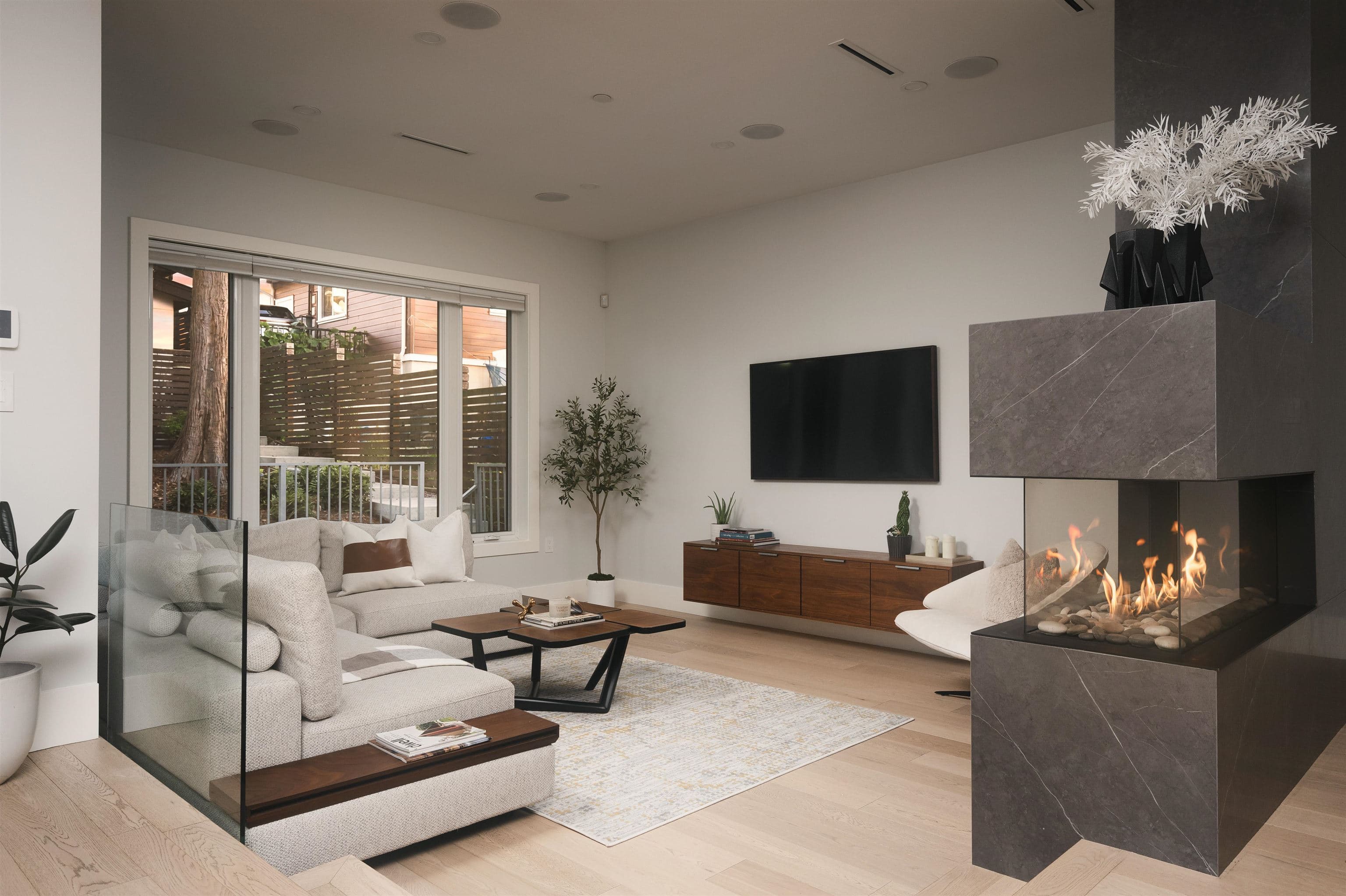 50 Dieppe Place, Vancouver, V5M 4A3 — photo 5