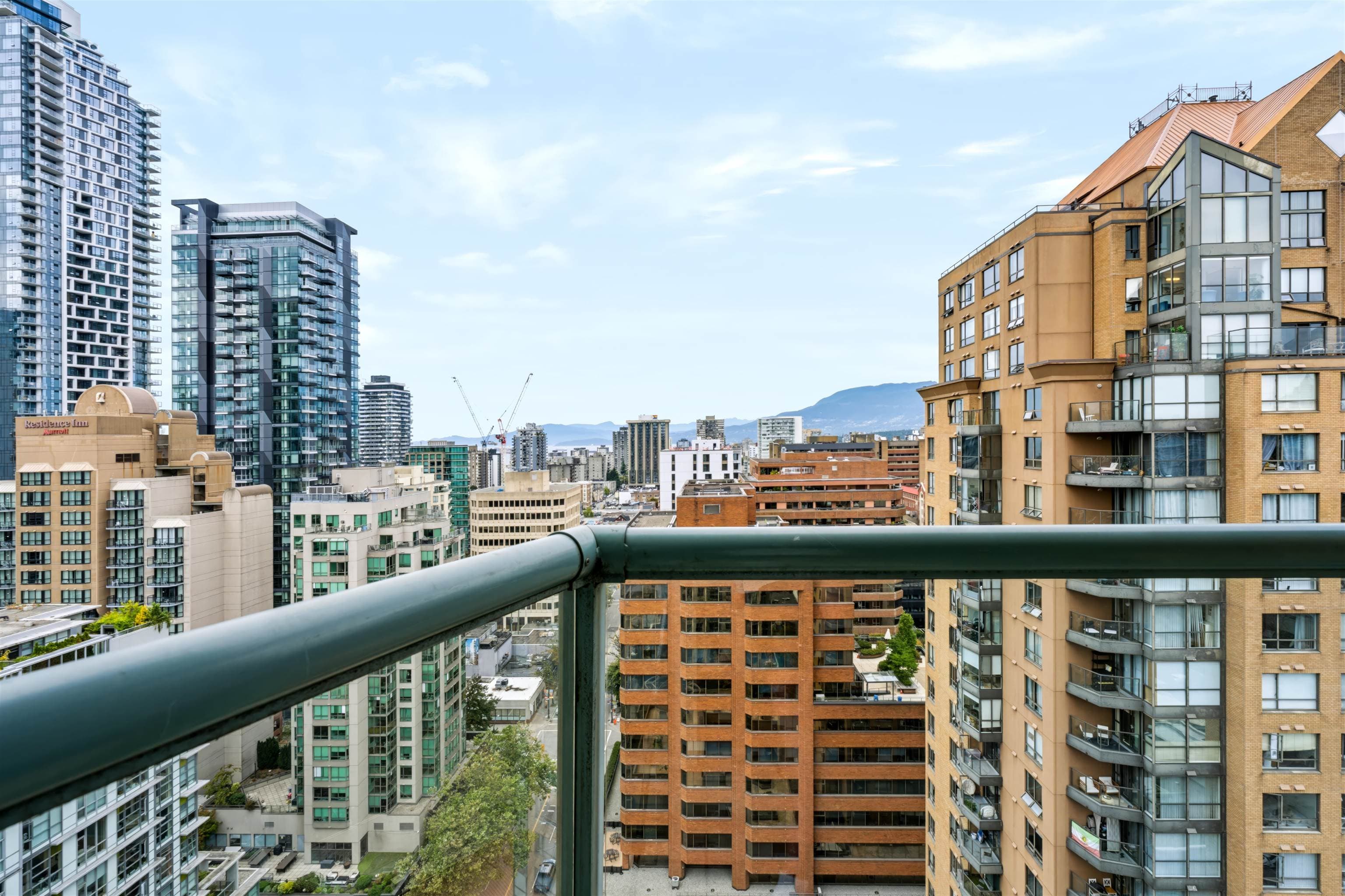 2401 - 1188 Howe Street, Vancouver