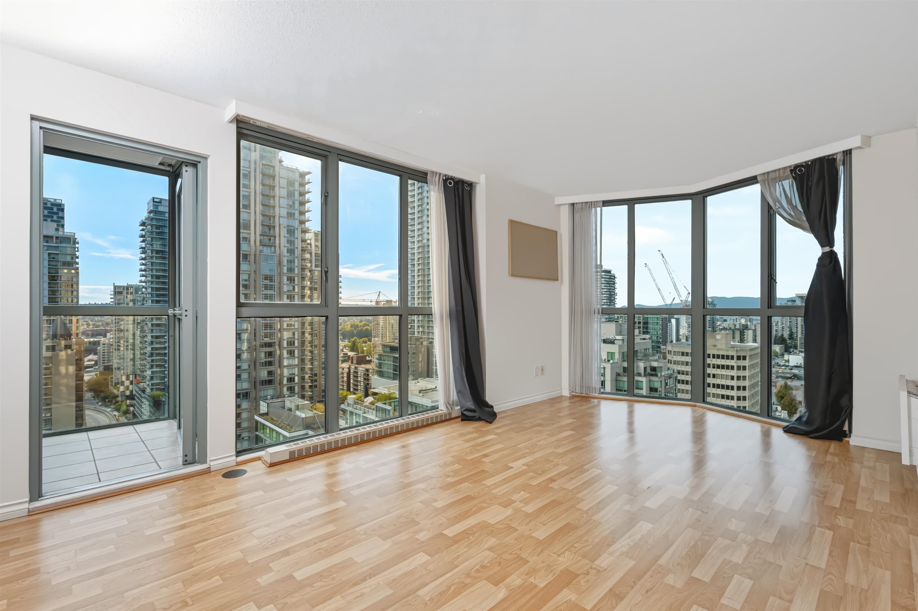 2401 - 1188 Howe Street, Vancouver, V6Z 2S8 — photo 4