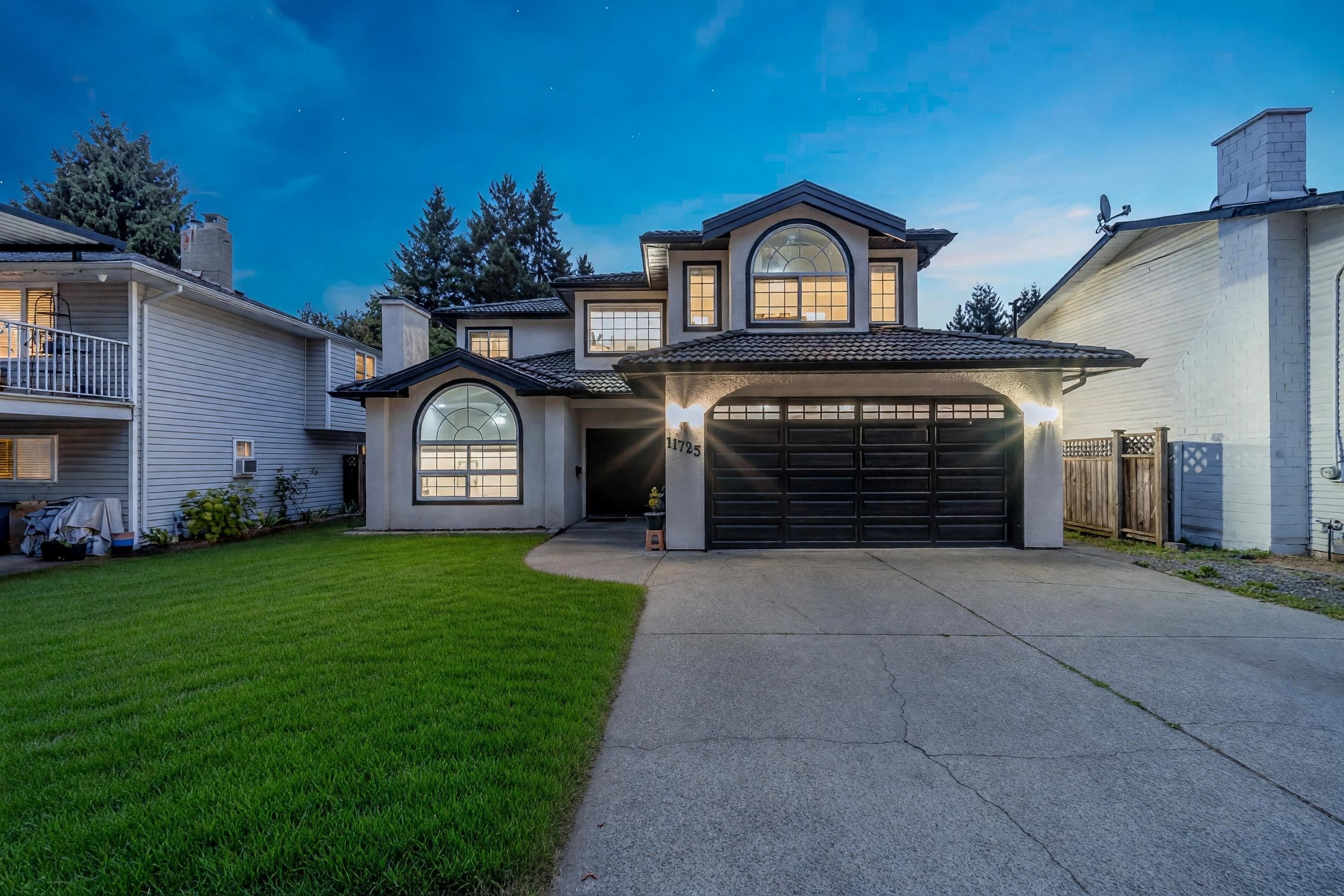 11725 80 Avenue, Delta, V4C 1Y1 — photo 1