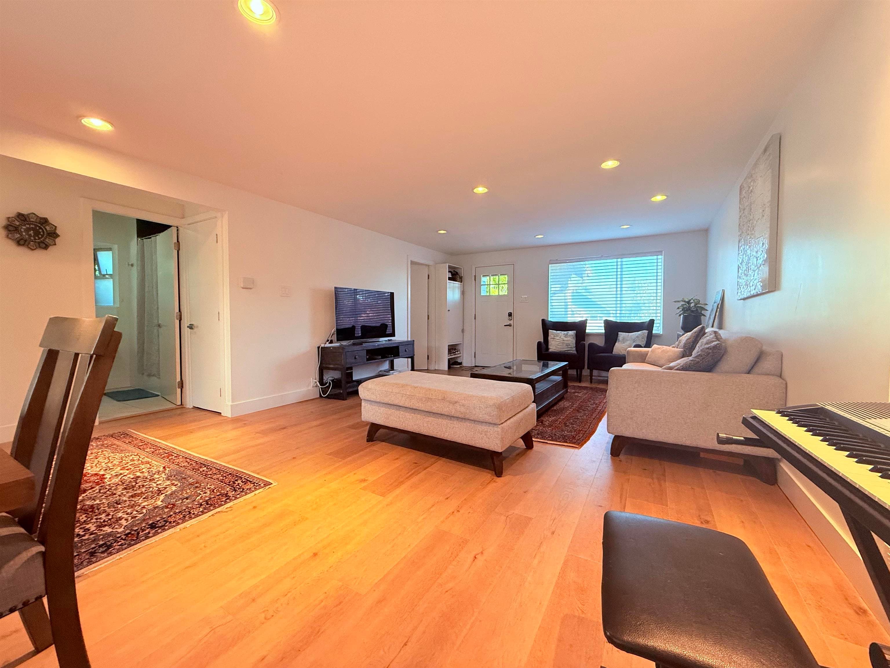 732 E 13th Street, North Vancouver, V7L 2M7 — photo 2