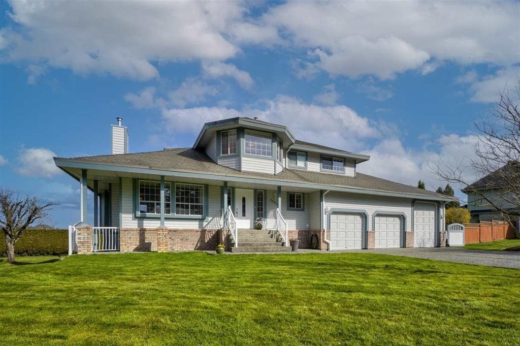 15017 73a Avenue, Surrey