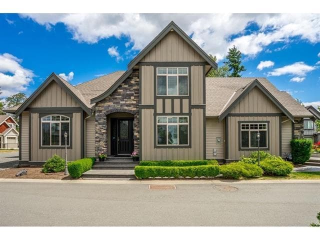 2368 Bedford Place, Abbotsford, V2T 4A5 — photo 2