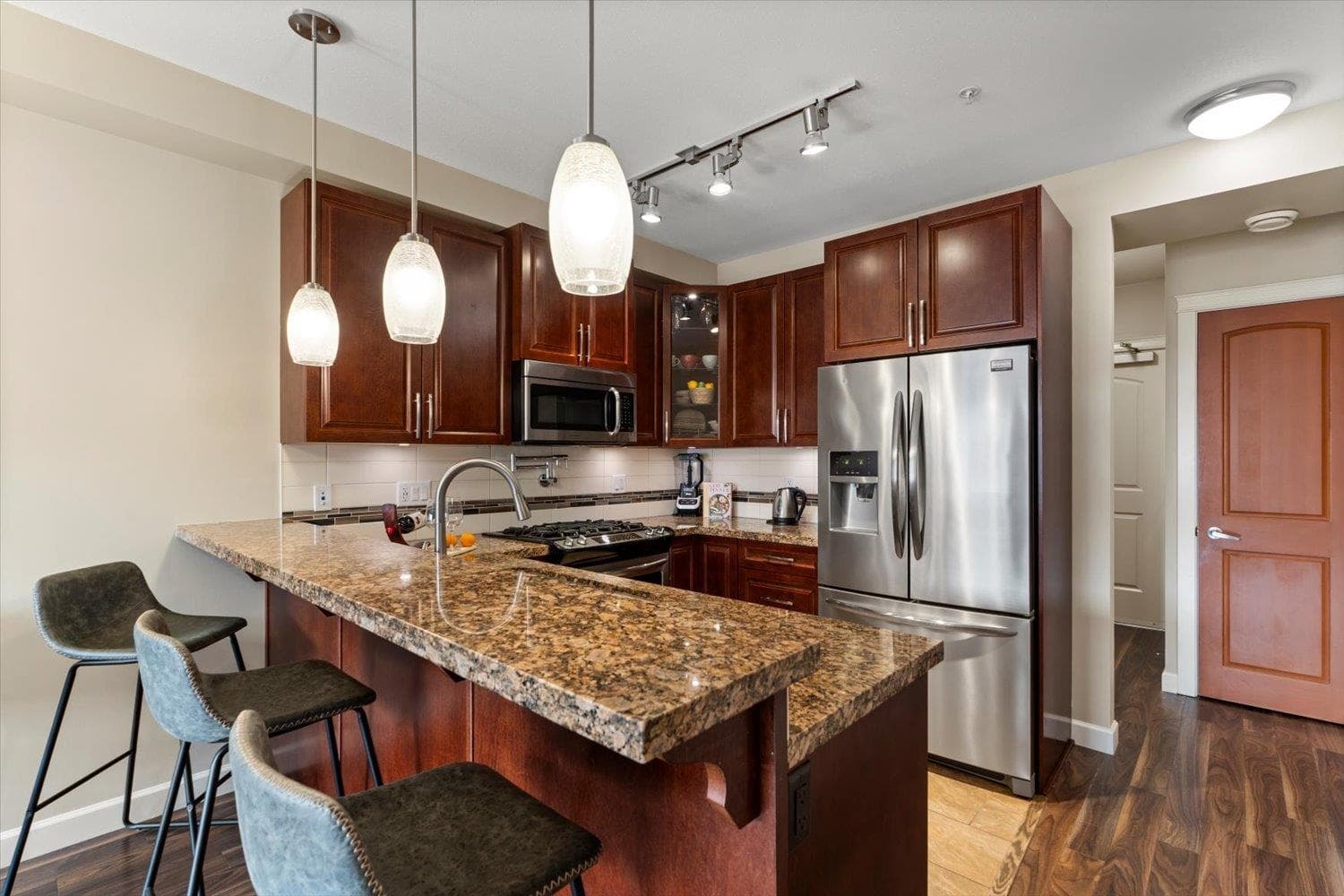 401 - 8157 207 Street, Langley, V2Y 0V4 — photo 5