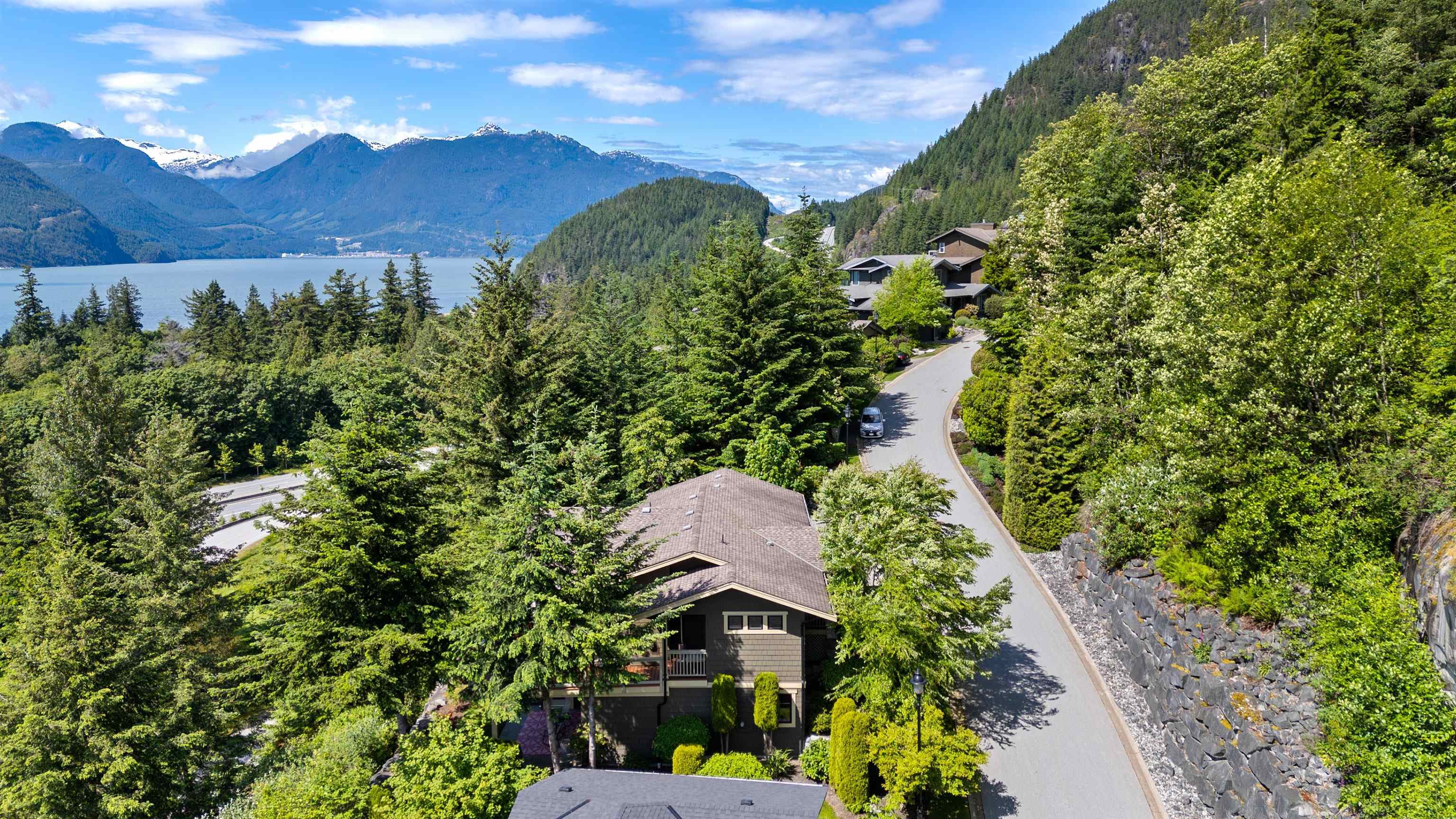 300 Ocean Crest Drive, West Vancouver, V0N 3Z2 — photo 1