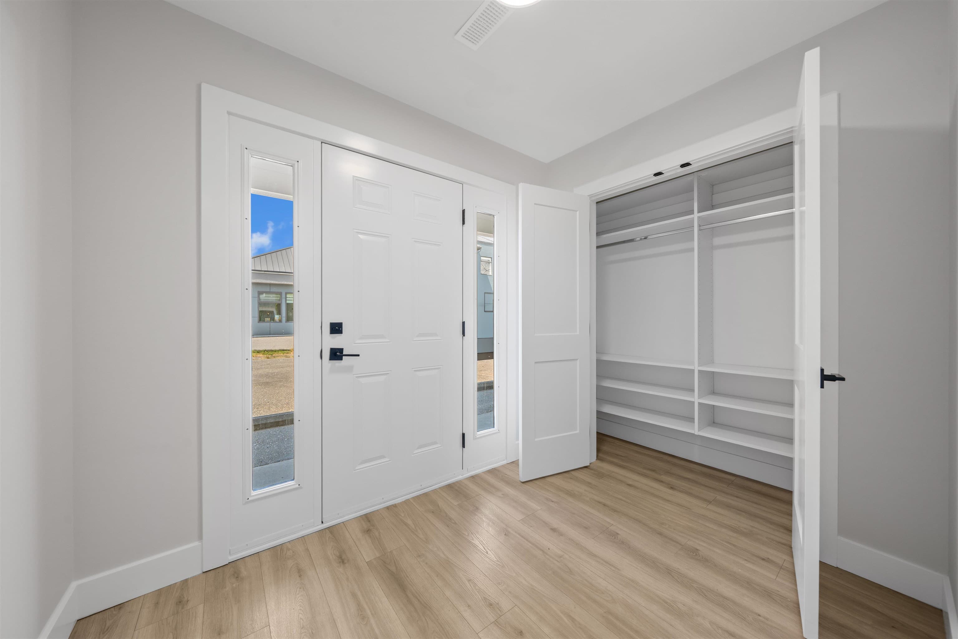 4 - 45741 Britton Avenue, Chilliwack, V2R 3T6 — photo 4