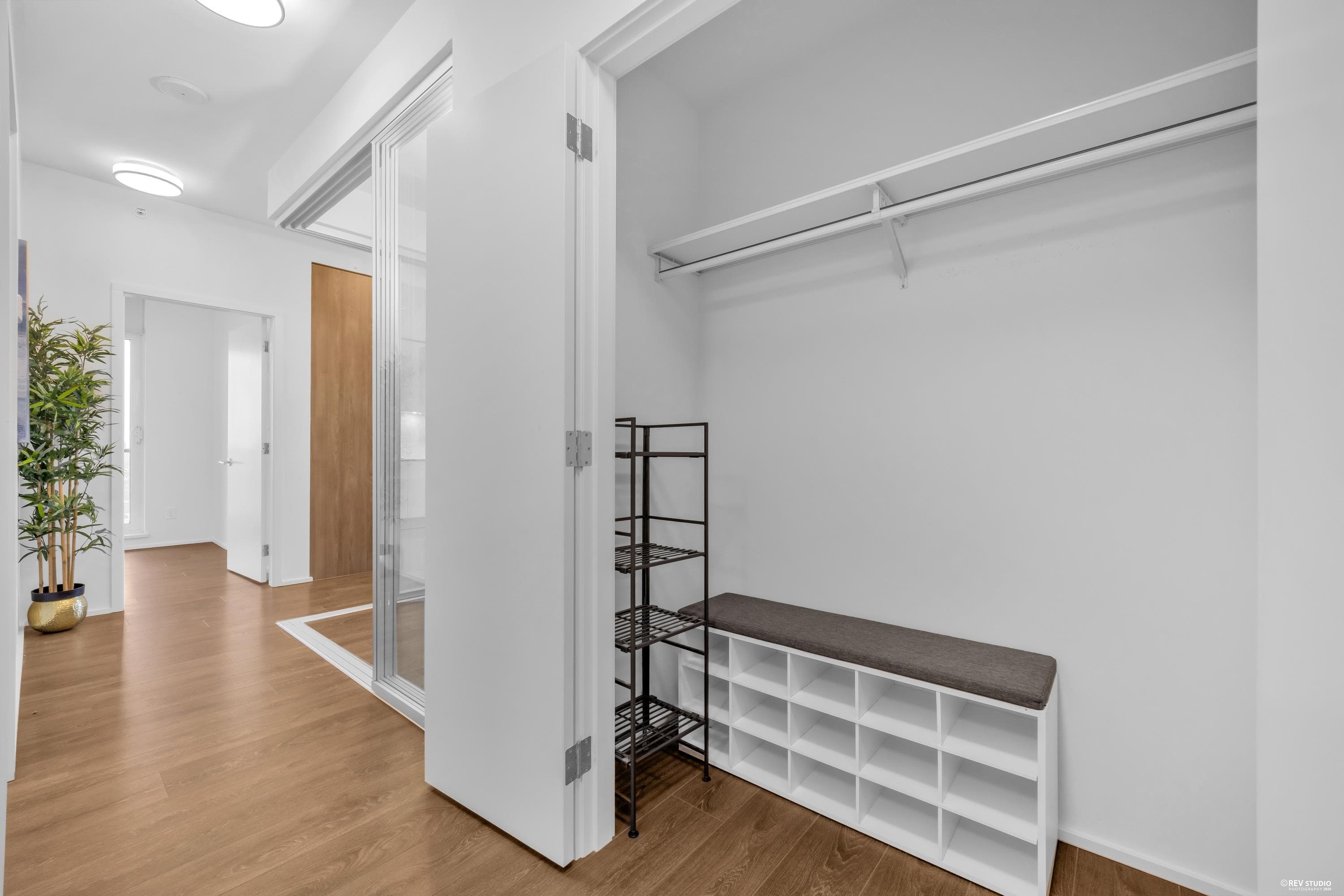 5704 - 1955 Alpha Way, Burnaby, V5C 0K6 — photo 3