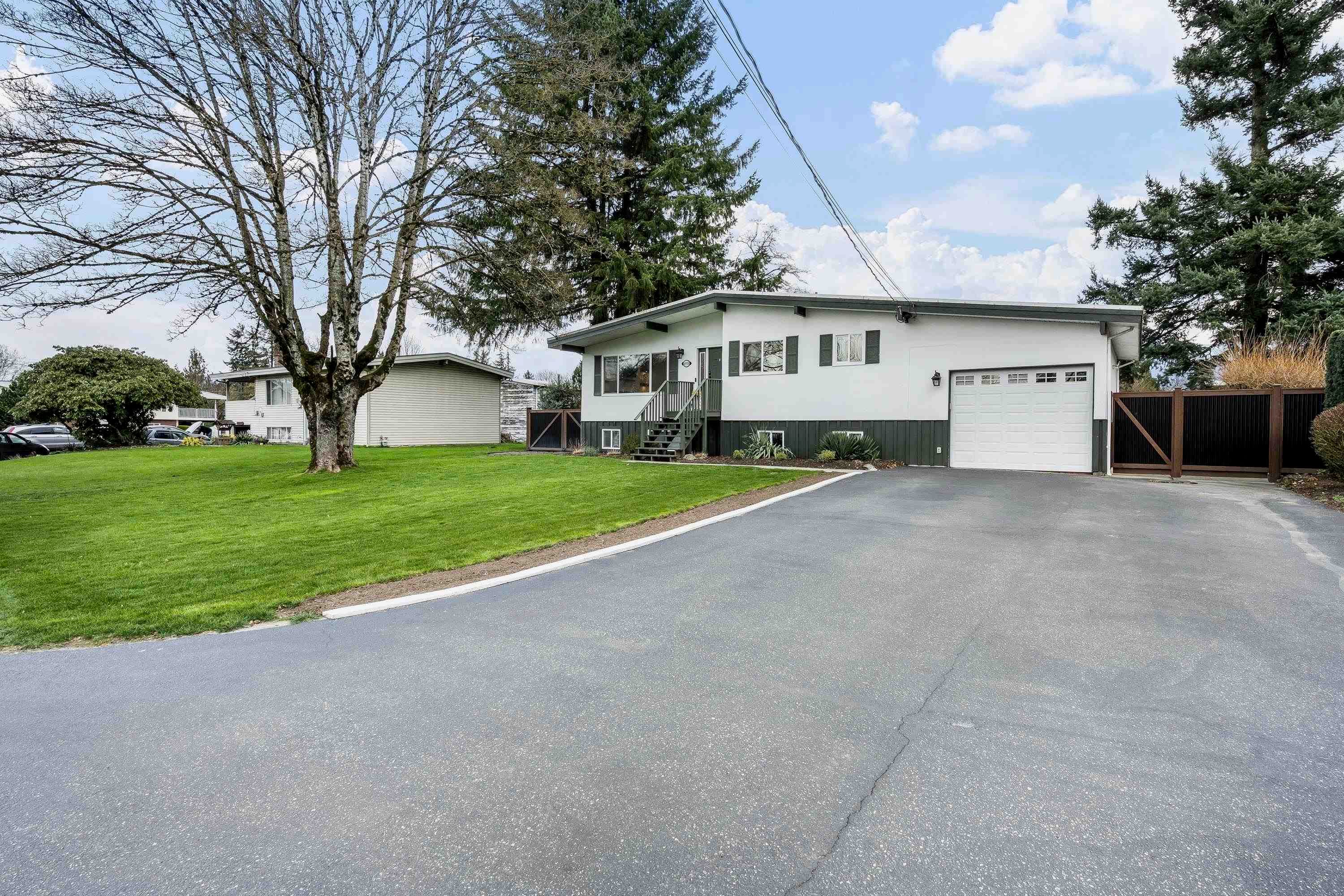 6970 Centennial Drive, Chilliwack, V2R 1J7 — photo 2