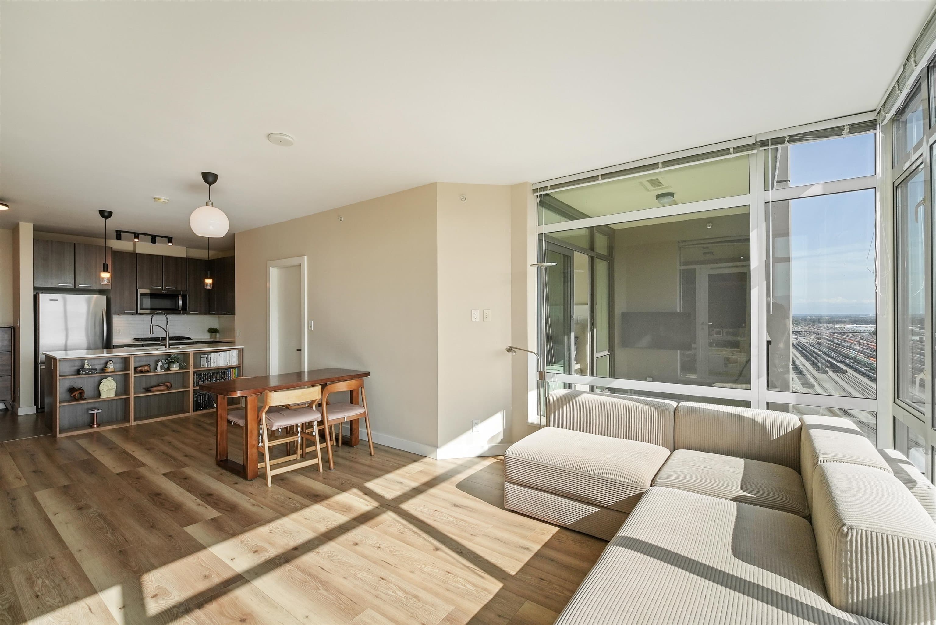 2401 - 2789 Shaughnessy Street, Port Coquitlam, V3C 0C3 — photo 3