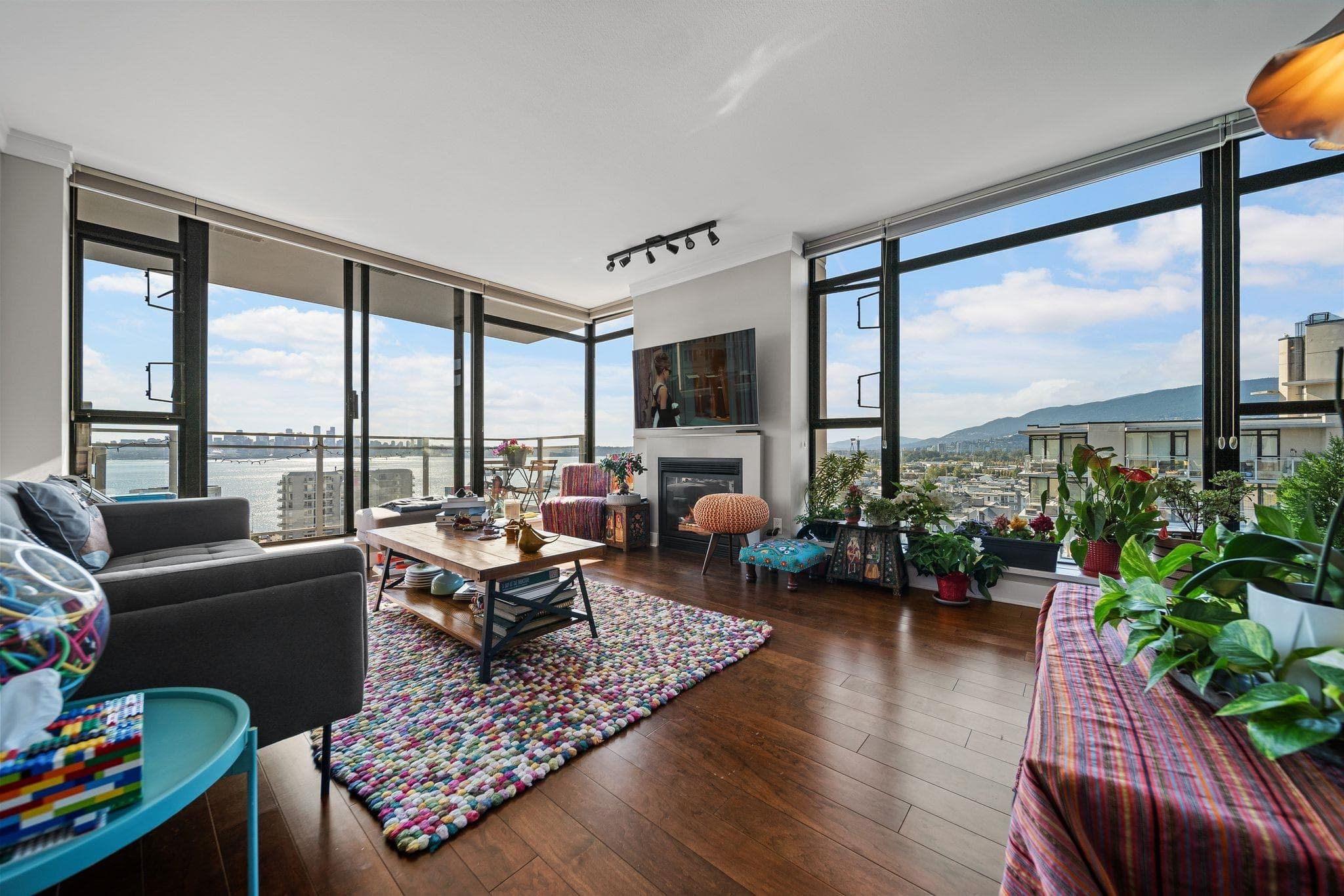 1404 - 155 W 1st Street, North Vancouver, V7M 3N8 — photo 4