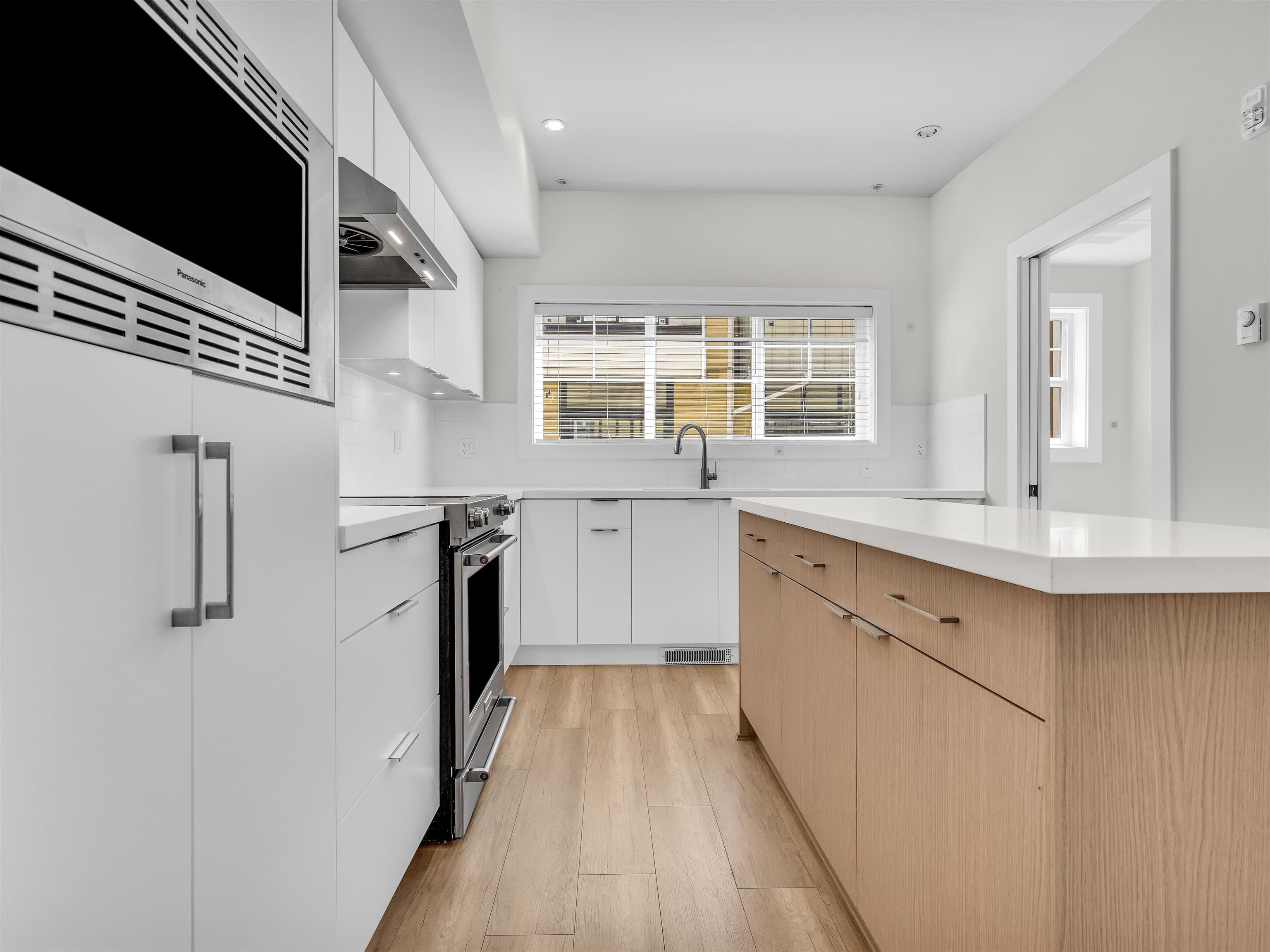 208 - 80 Elgin Street, Port Moody, V3H 0M6 — photo 4