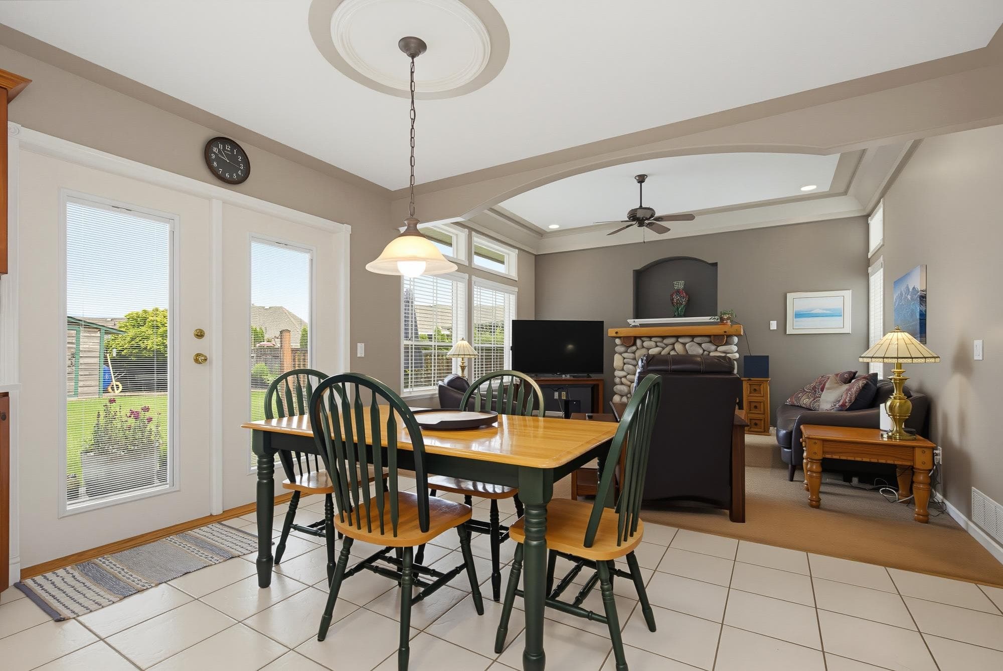 30585 Crestview Avenue, Abbotsford, V2T 6V2 — photo 5