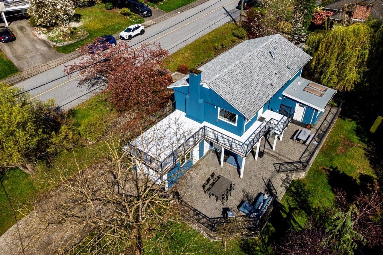 2094 Viewlynn Drive, North Vancouver, V7J 2W8 — photo 1