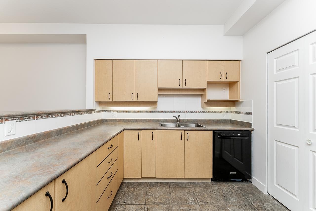 108 - 522 Smith Avenue, Coquitlam, V3J 7X7 — photo 3