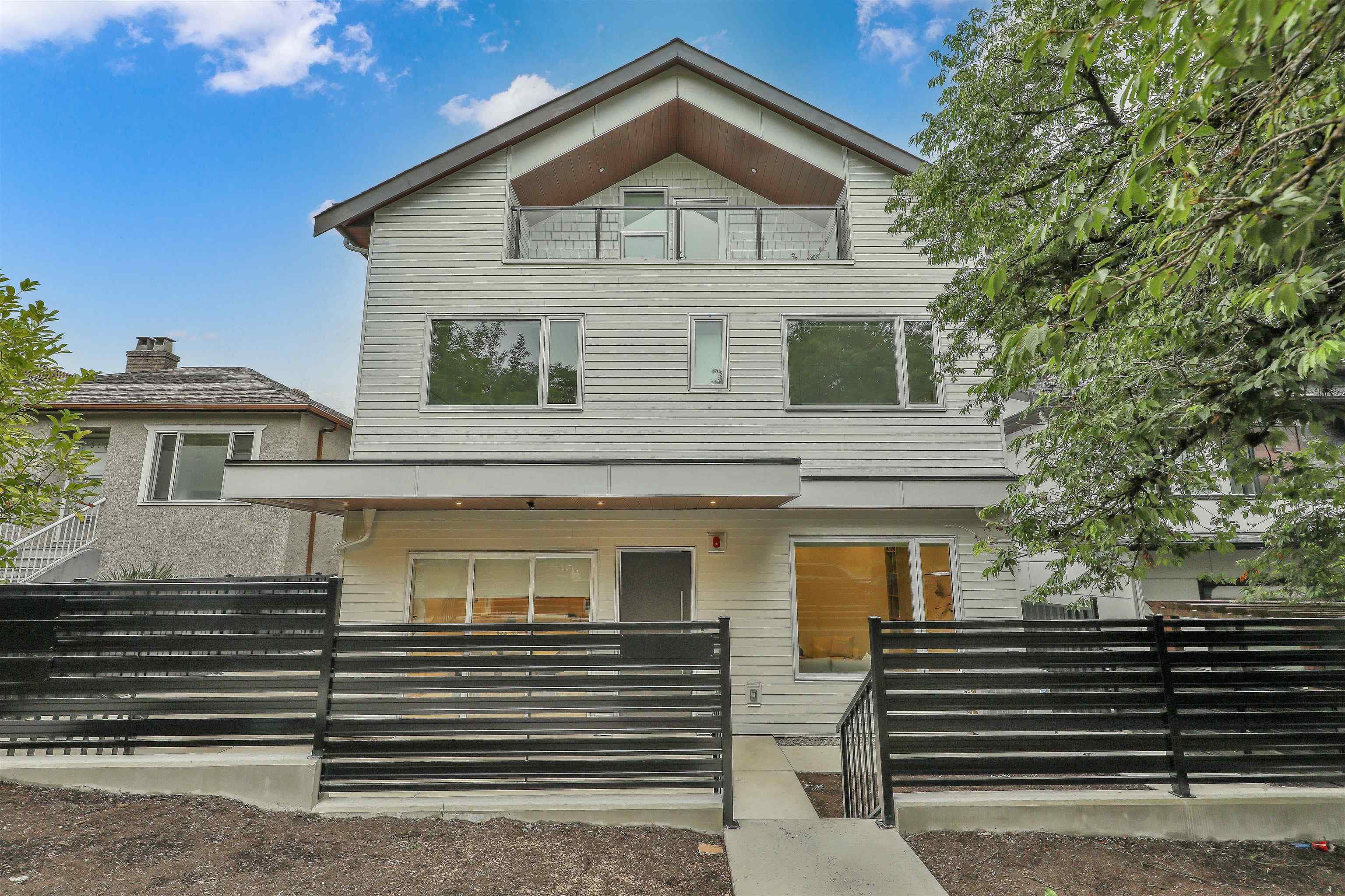 1 - 3185 Graveley Street, Vancouver, V5K 3K7 — photo 1