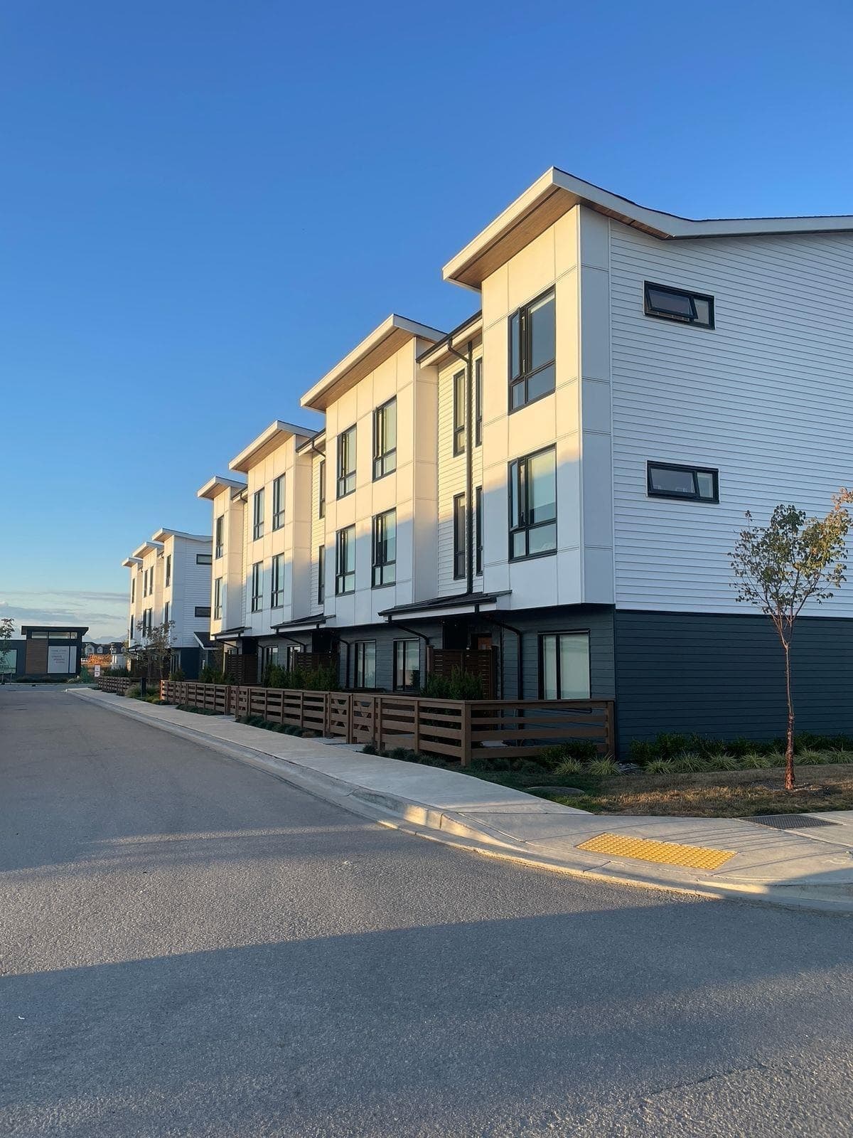 2 - 4745 Spruce Way, Delta, V4M 0E8 — photo 1