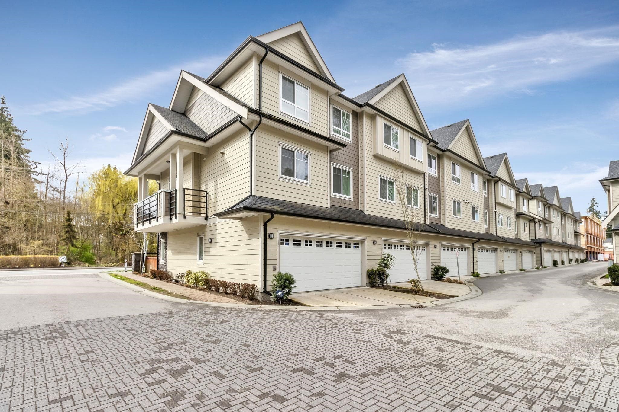 10 - 14285 64 Avenue, Surrey