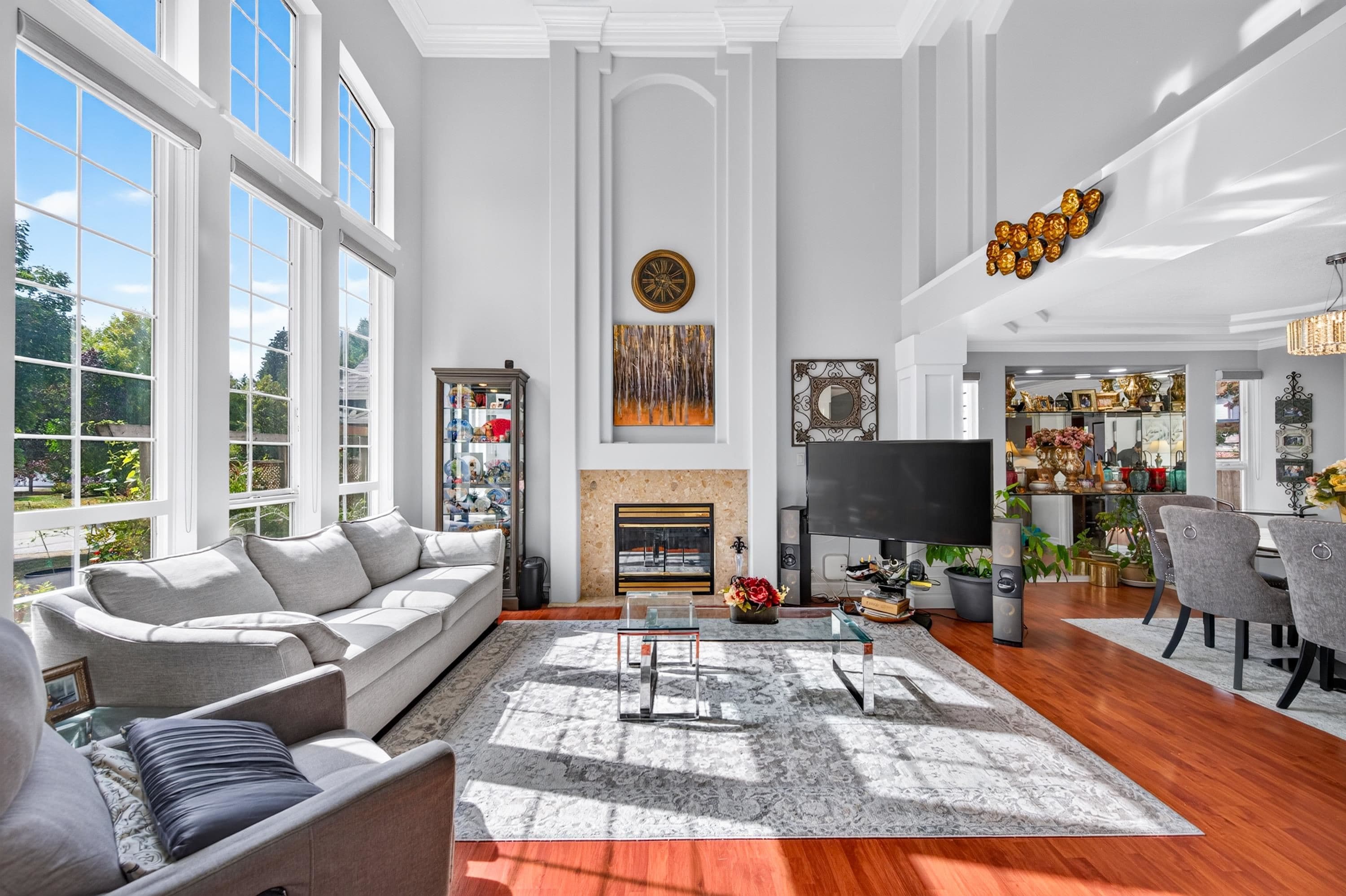 15467 109a Avenue, Surrey, V3R 0X6 — photo 1