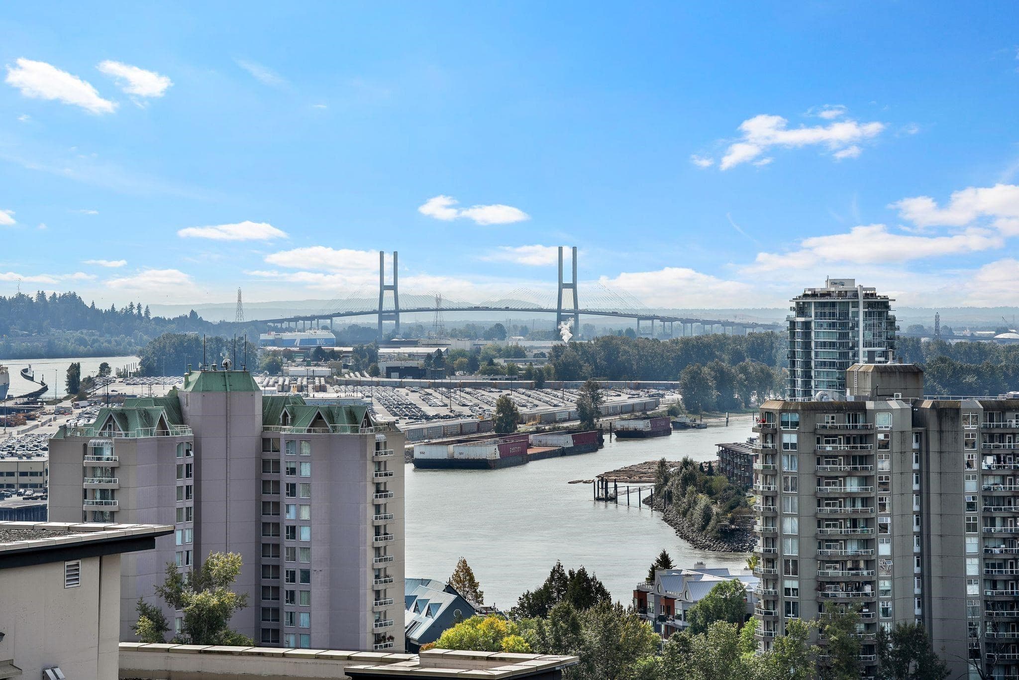 1203 - 814 Royal Avenue, New Westminster, V3M 1J9 — photo 3