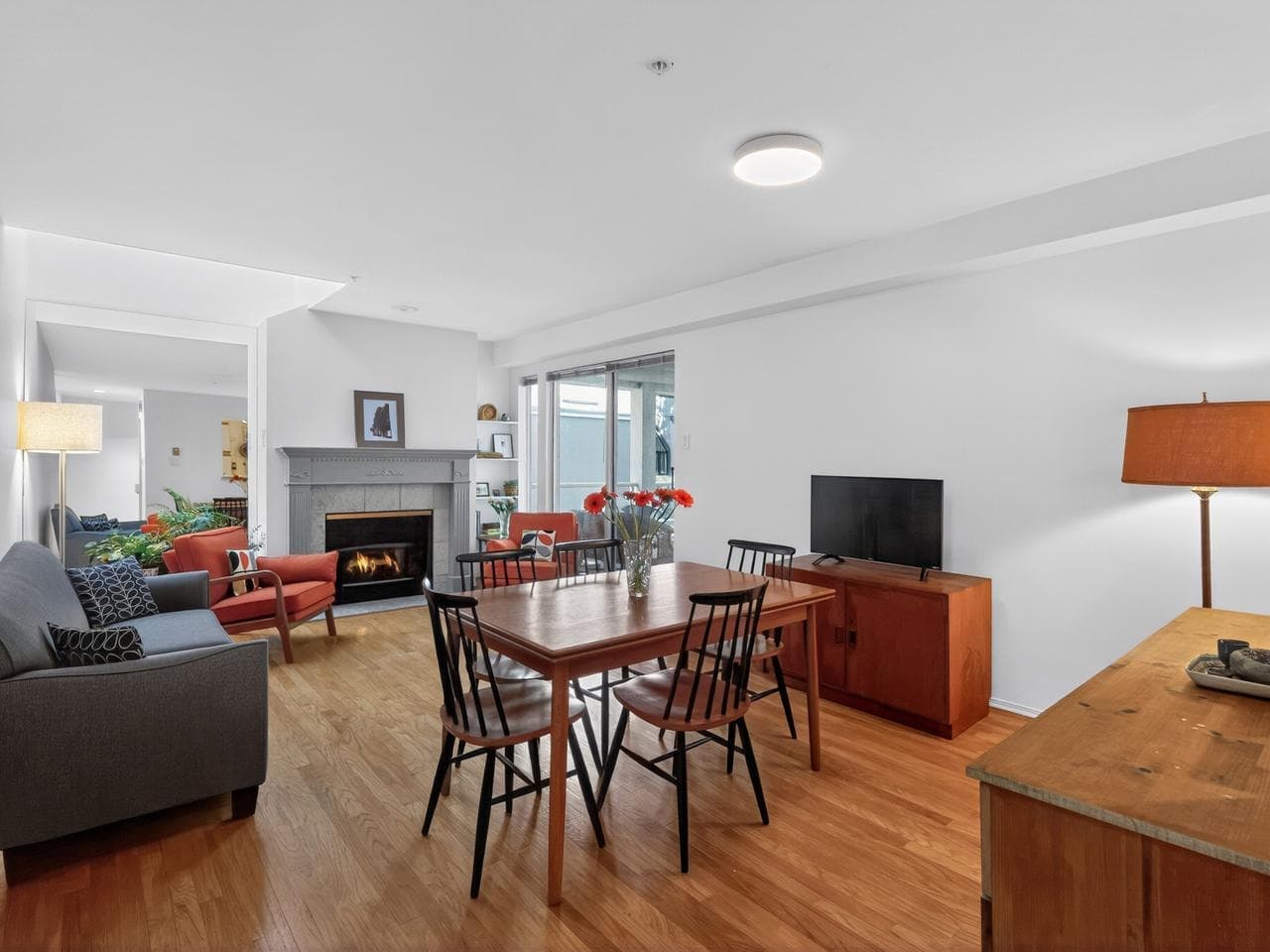 2175 W 3rd Avenue, Vancouver, V6K 1L2 — photo 1