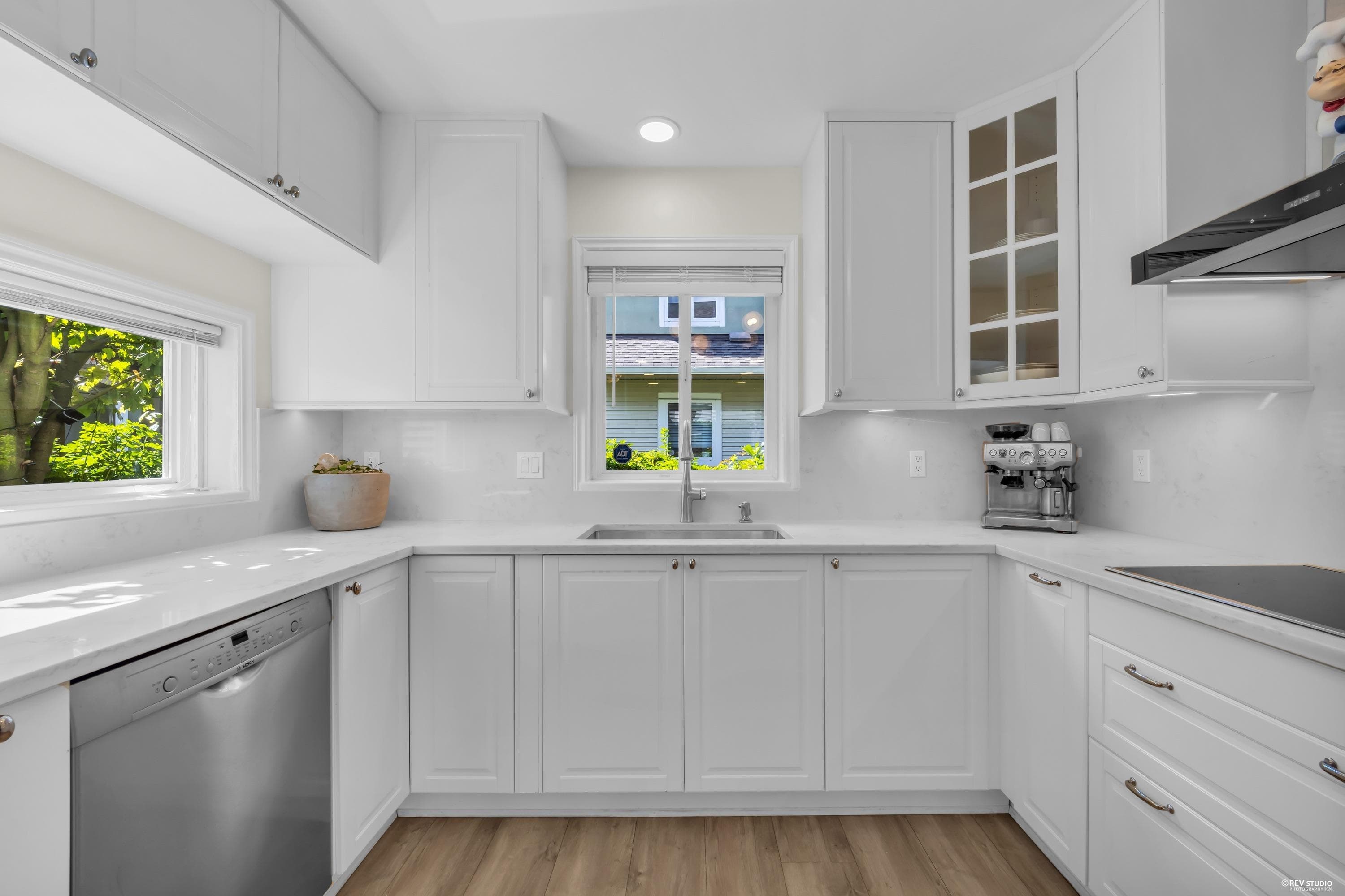 5 - 1233 W 16th Street, North Vancouver, V7P 1R5 — photo 1