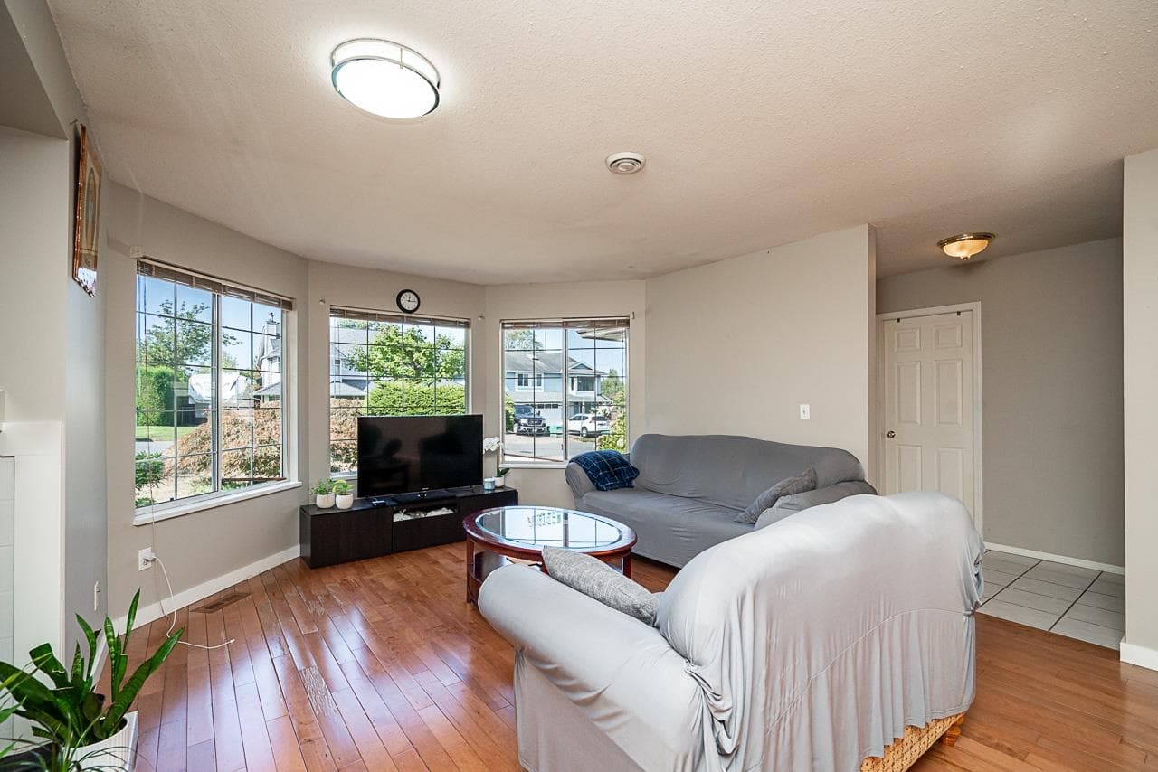 6310 171 Street, Surrey, V3S 7K4 — photo 4